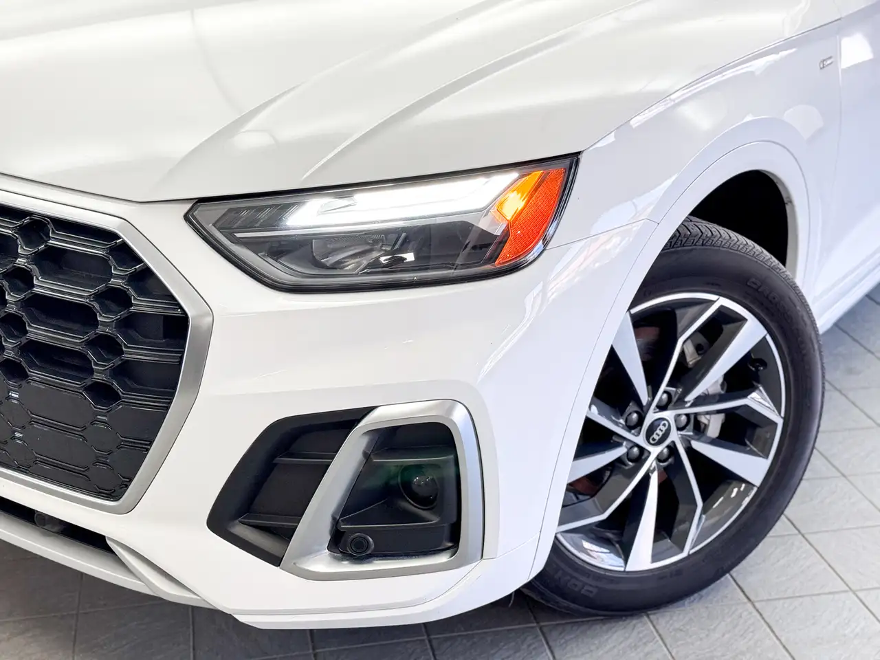 Audi Q5 снимка Audi Q5