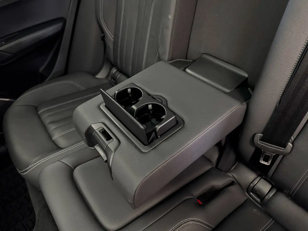 Audi Q5 снимка Audi Q5