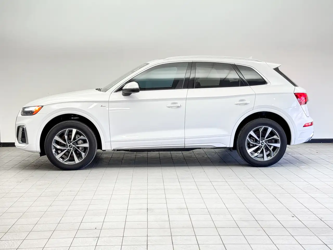 Audi Q5 снимка Audi Q5