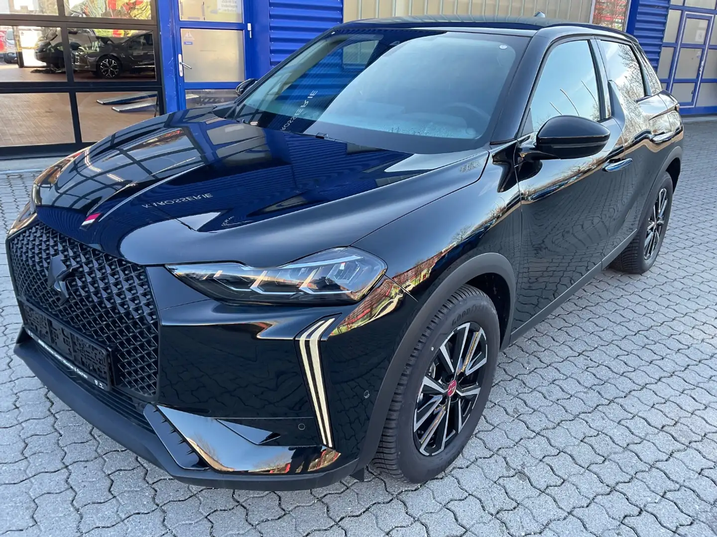 DS Automobiles DS 3 Crossback DS3 Crossback Performance.Line Kam SHZ LED Nav Fekete - 1