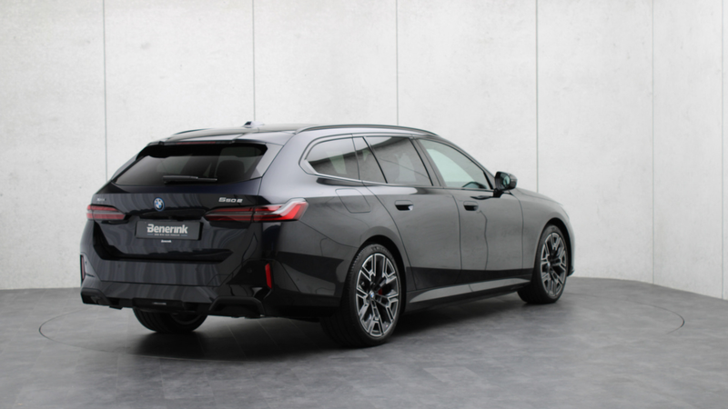 BMW 550 5-serie Touring 550e xDrive M-Sport Pro | Bowers & — photo 4