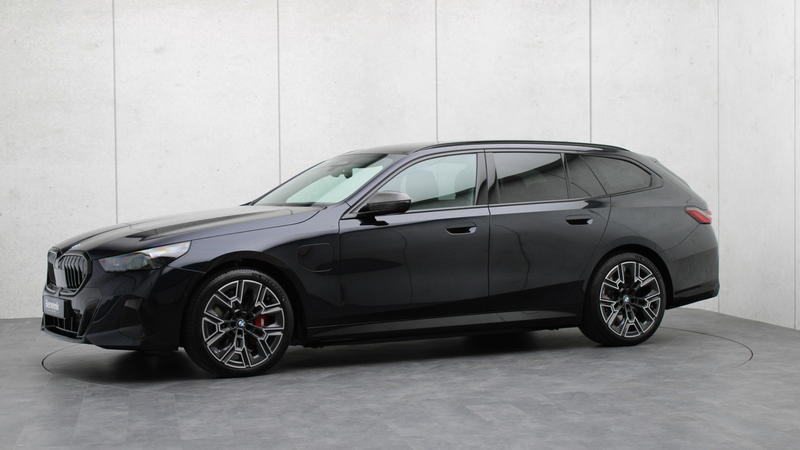 BMW 550 5-serie Touring 550e xDrive M-Sport Pro | Bowers & — photo 29