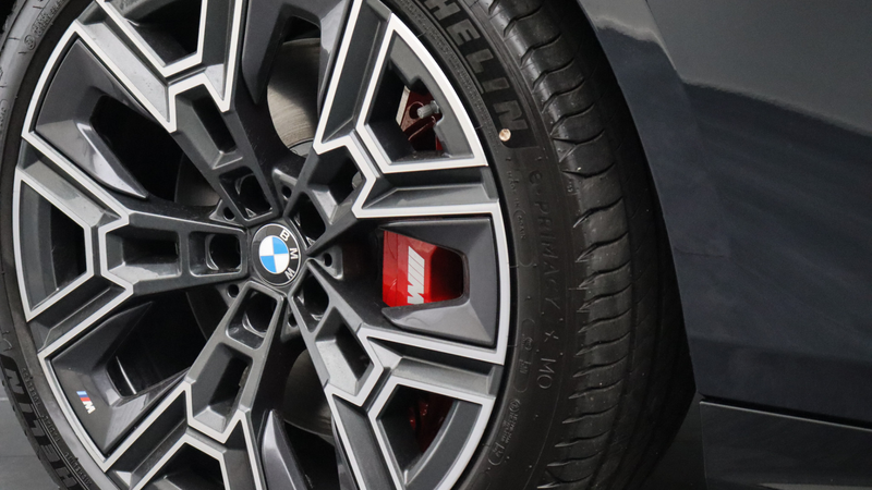 BMW 550 5-serie Touring 550e xDrive M-Sport Pro | Bowers & — photo 7