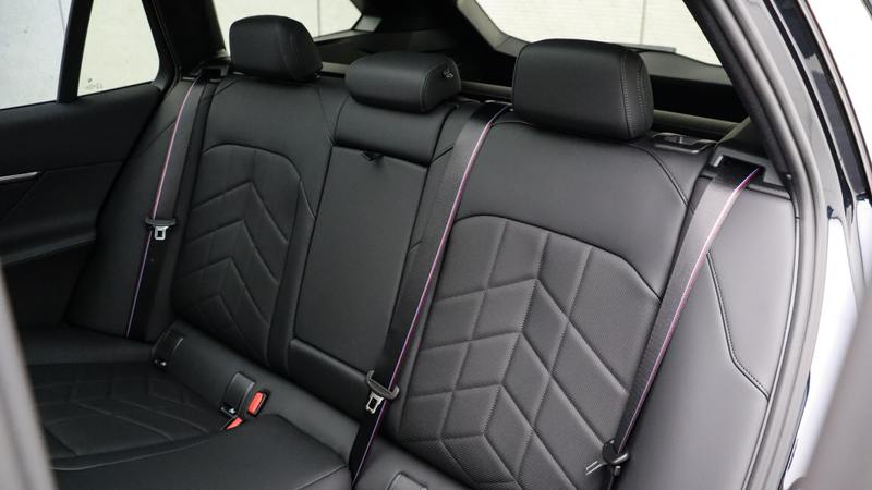 BMW 550 5-serie Touring 550e xDrive M-Sport Pro | Bowers & — photo 21