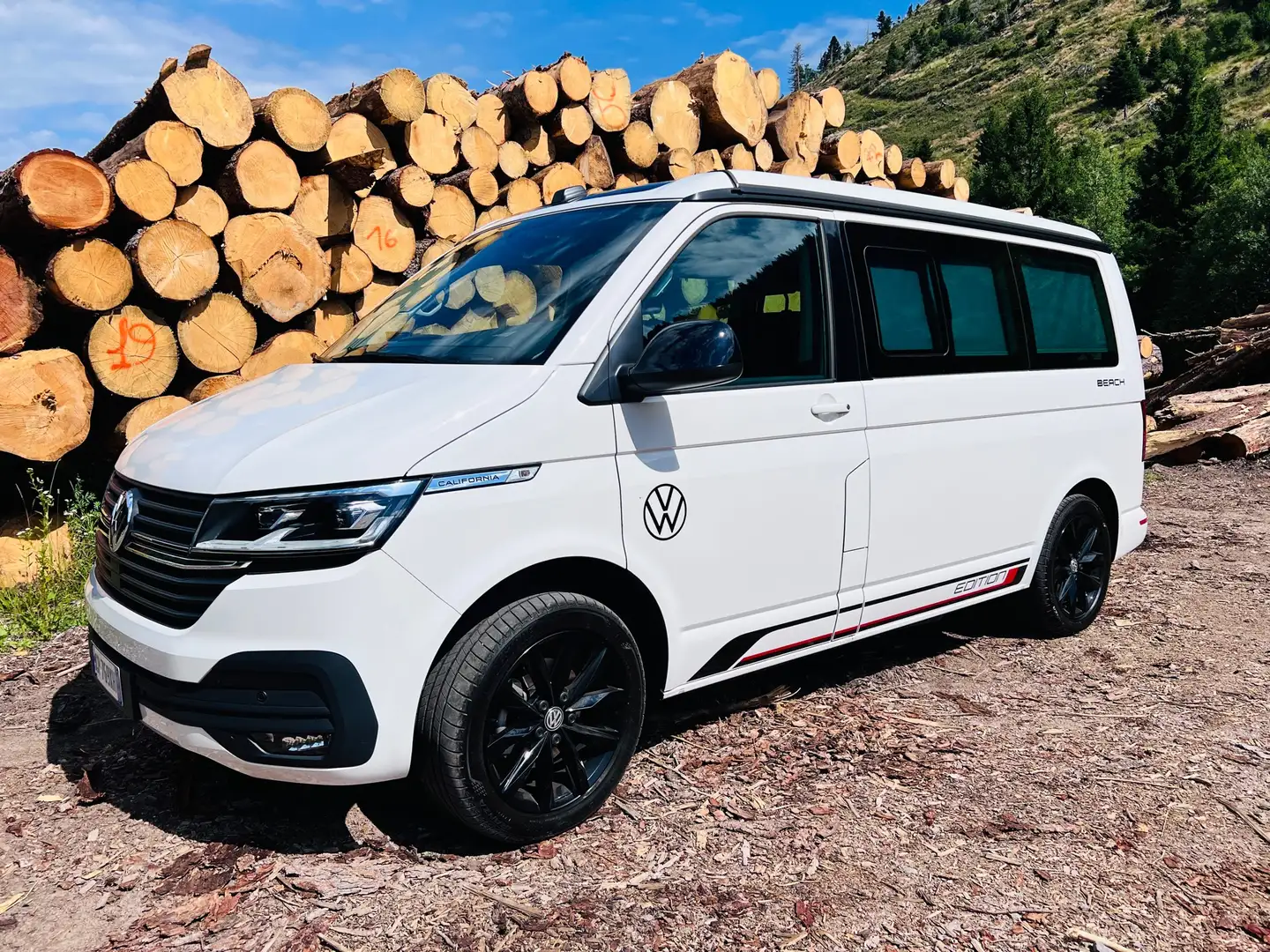 Volkswagen T6.1 Multivan Volkswagen California beach camper EDITION Alb - 1
