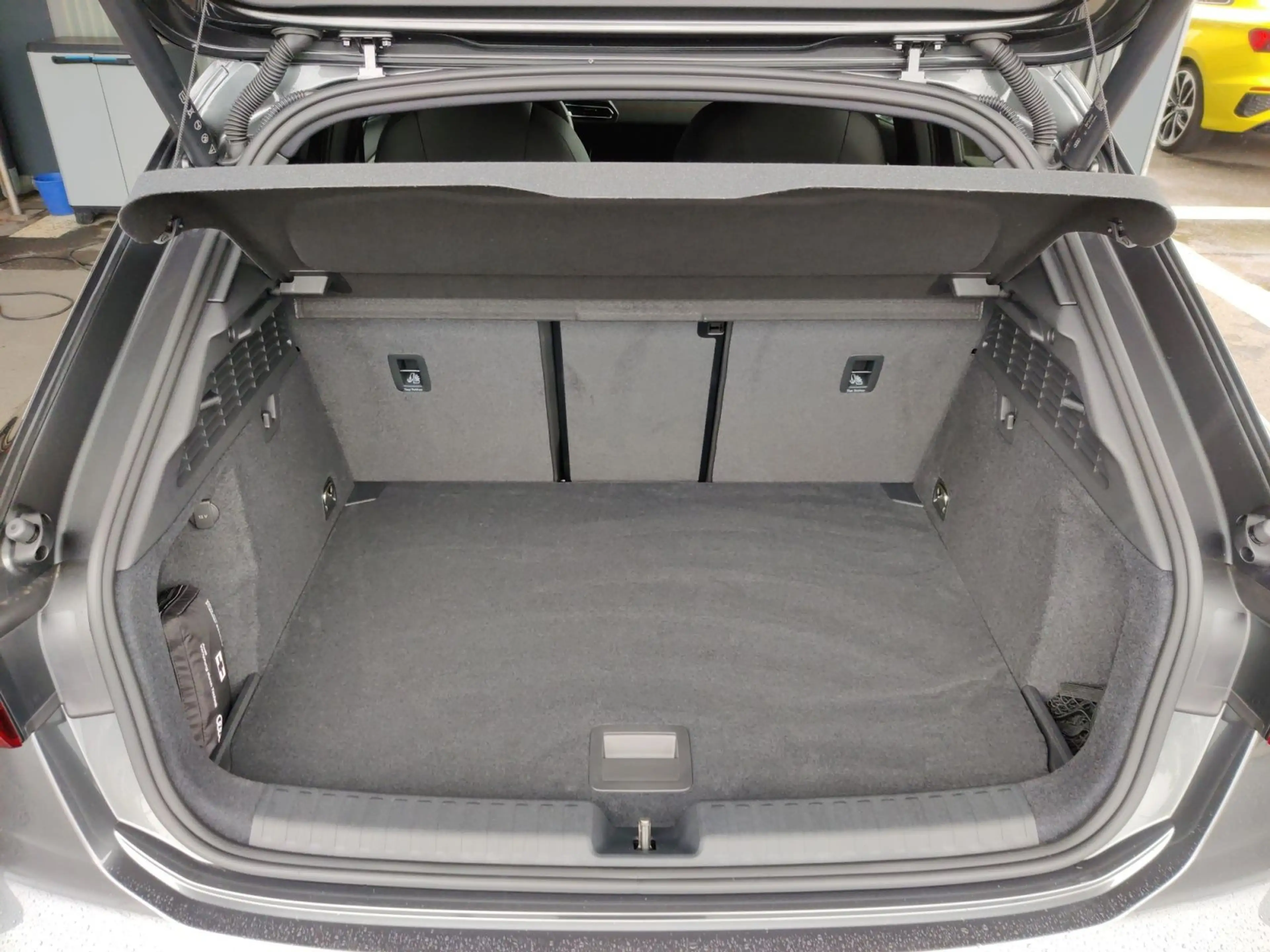 Audi S3 TFSI quattro S-Tronic 245 kW — photo 11