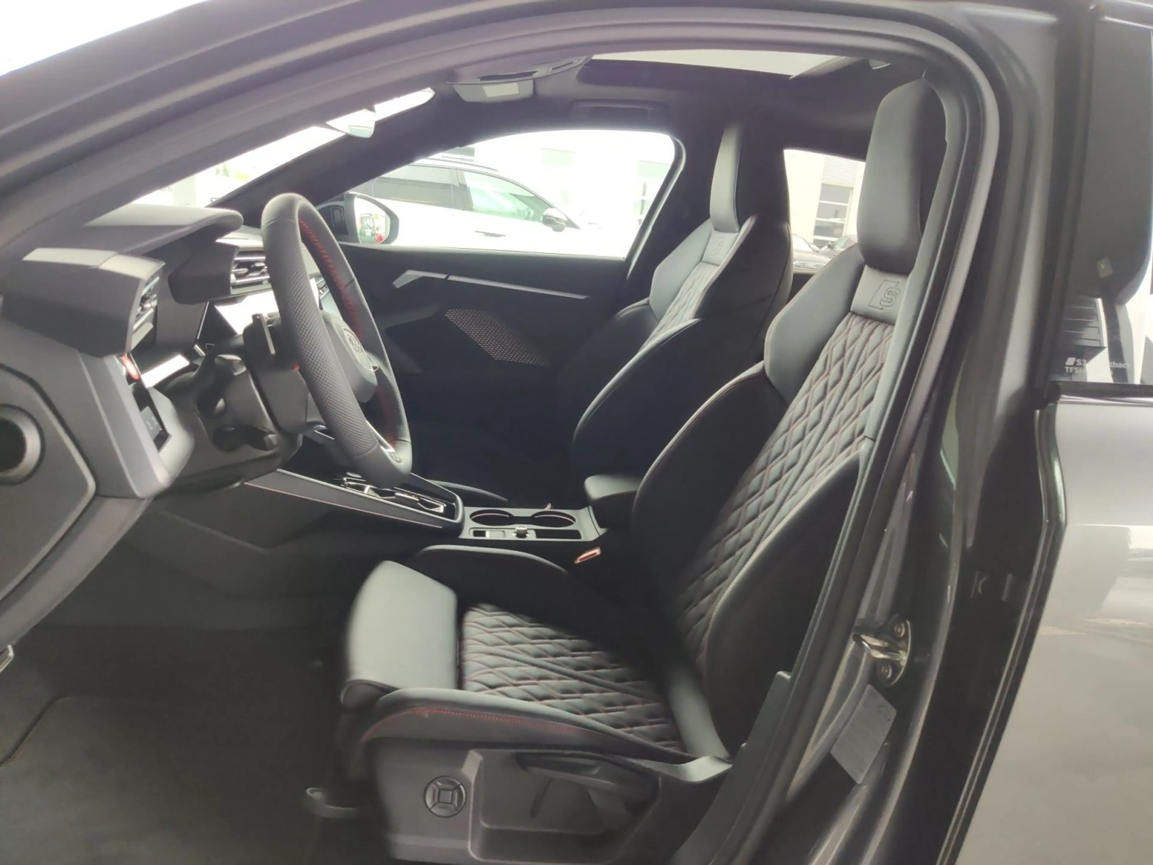 Audi S3 TFSI quattro S-Tronic 245 kW — photo 6