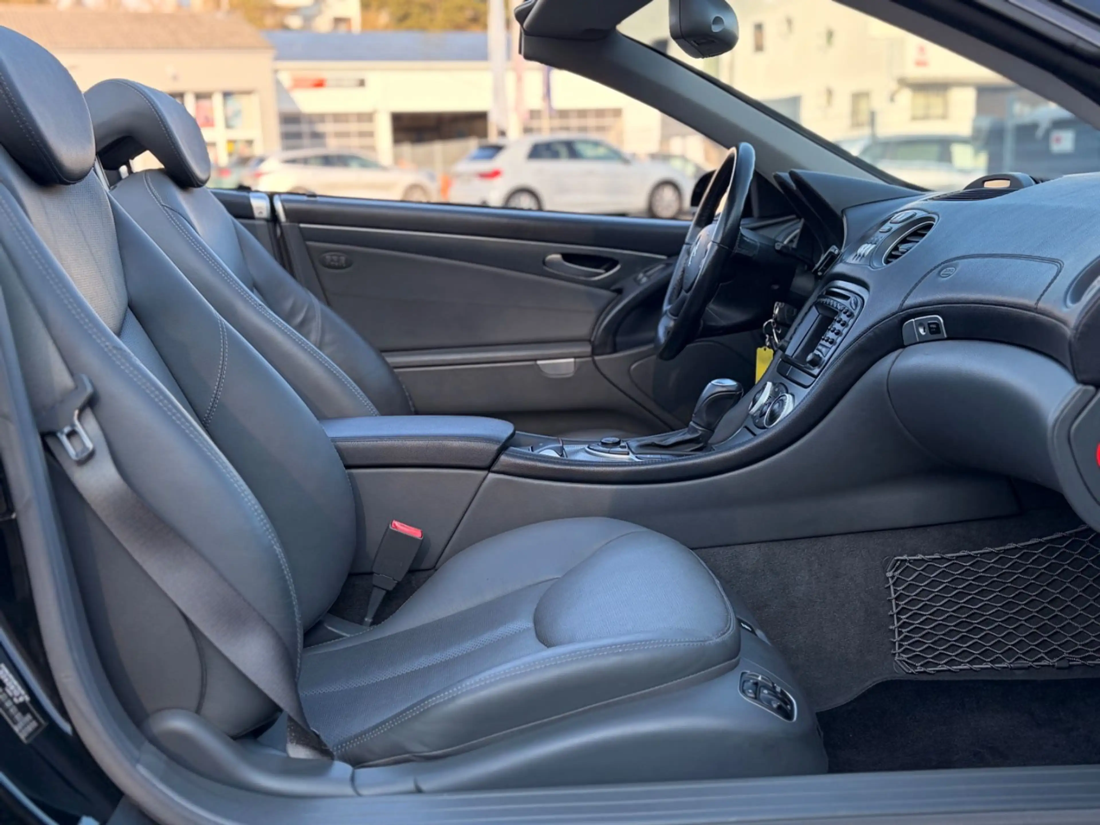 Mercedes-Benz SL 500 *Deutsches Auto+NAVI+Massage+BI-Xenon* — photo 10