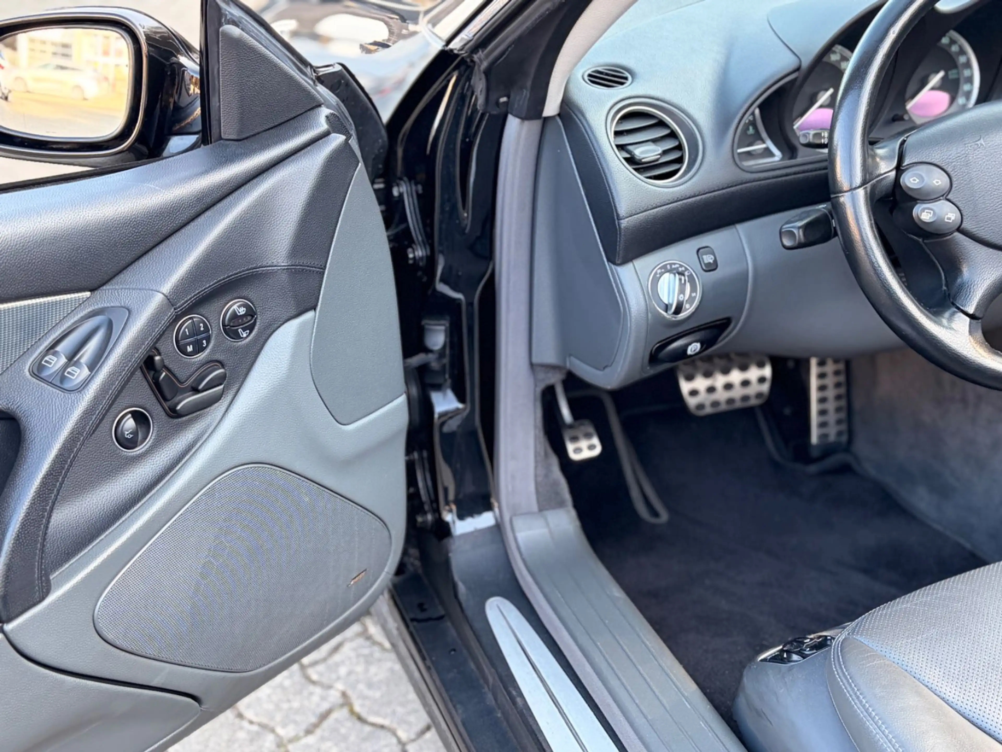 Mercedes-Benz SL 500 *Deutsches Auto+NAVI+Massage+BI-Xenon* — photo 11