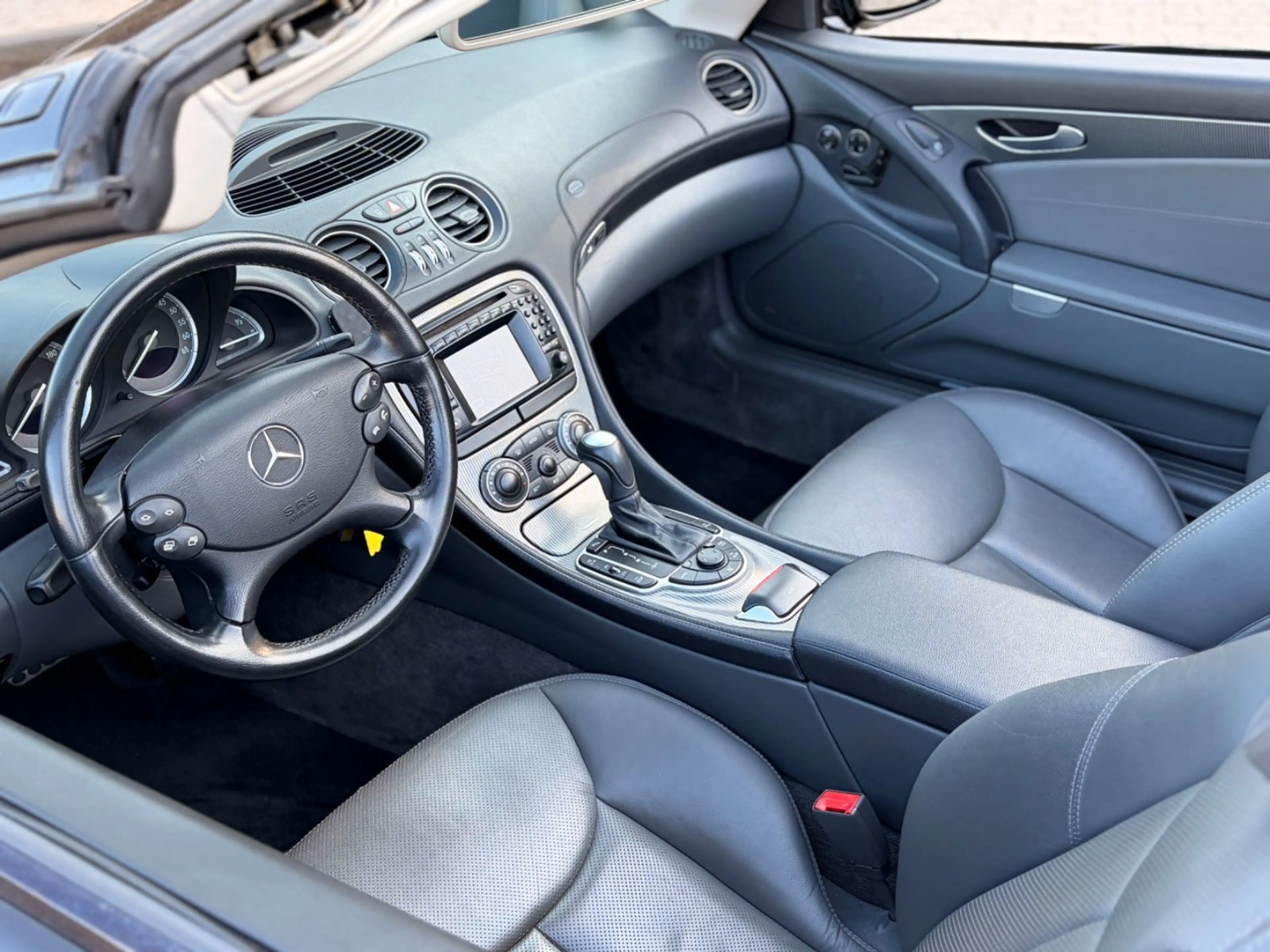 Mercedes-Benz SL 500 *Deutsches Auto+NAVI+Massage+BI-Xenon* — photo 9