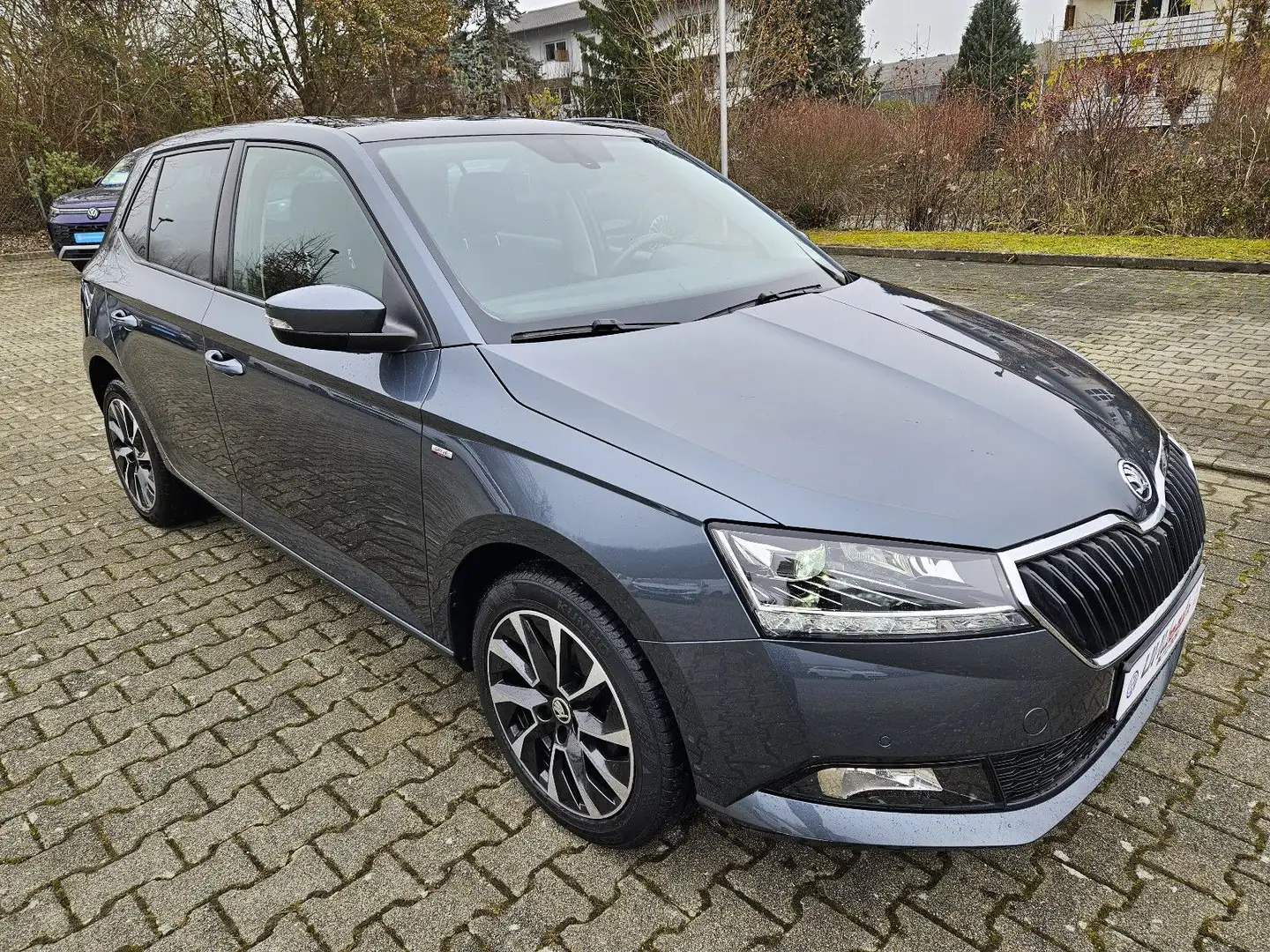 Skoda Fabia Drive 1.0 TSI Navi LED Panoramadach Klima Grigio - 2