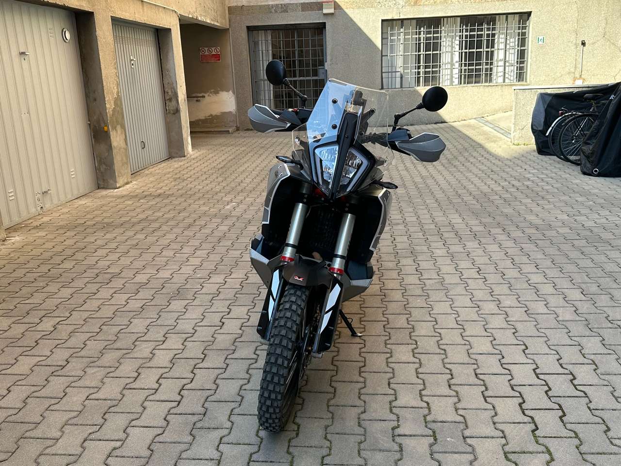KTM 890 Adventure KTM 890 R ADVENTURE