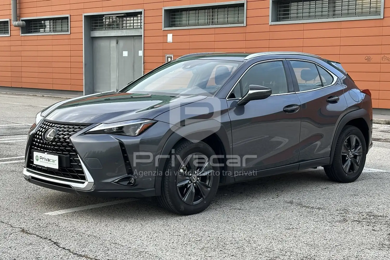 Lexus UX 250h UX Hybrid Urban Серебристый - 1