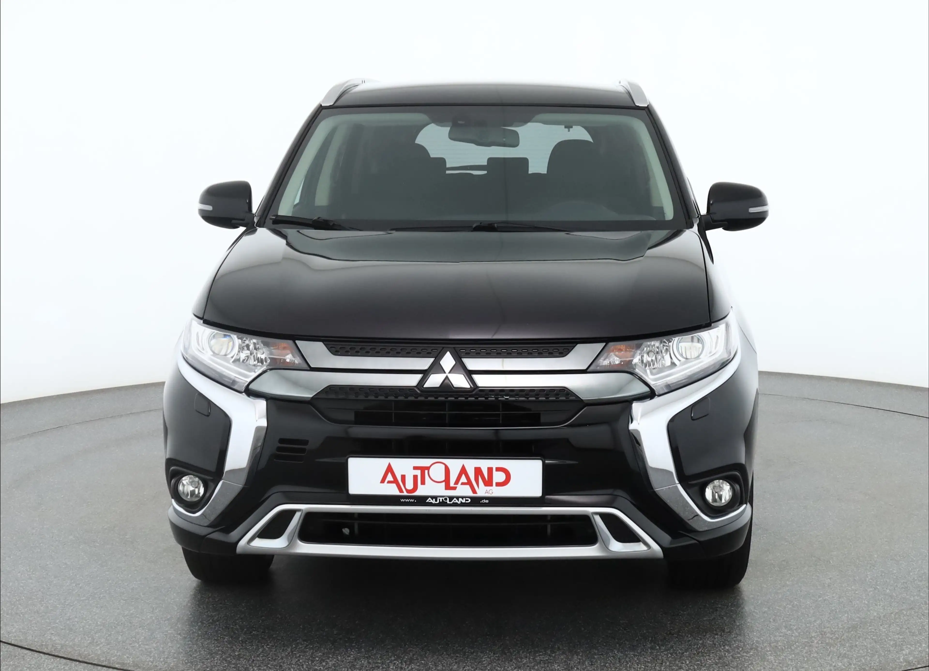 Mitsubishi Outlander 2.4 PHEV 4WD Sitzheizung Kamera DAB — photo 8