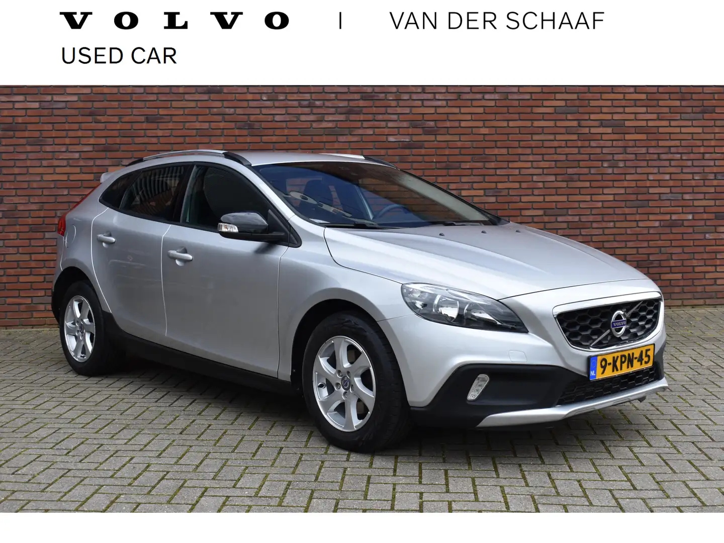 Volvo V40 Cross Country T4 180PK Kinetic Grijs - 1