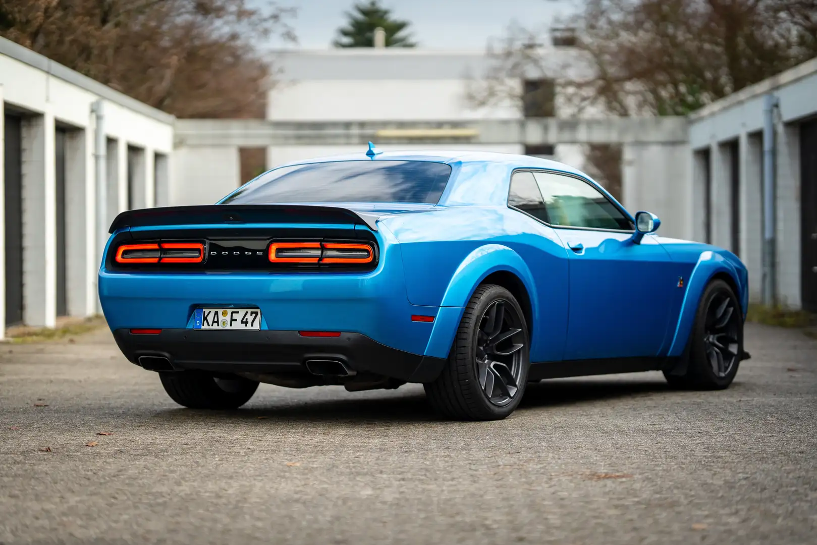 Dodge Challenger R/T Scat Pack Widebody (Schalter) Blau - 2