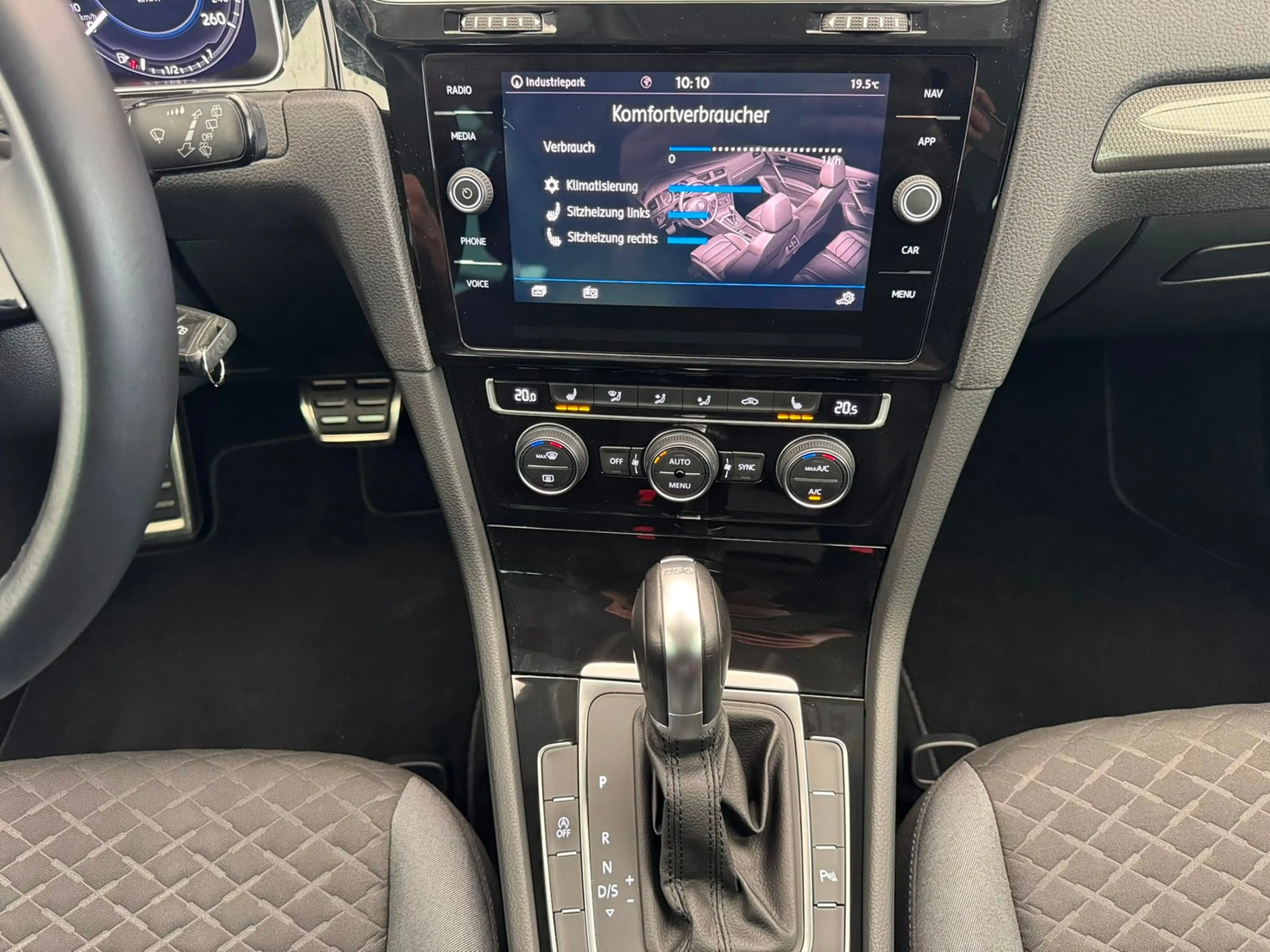 Volkswagen Golf Join 1.0TSI DSG+VIRTUAL COCKPIT+SHZ+PDC+LED+BLU... — photo 4