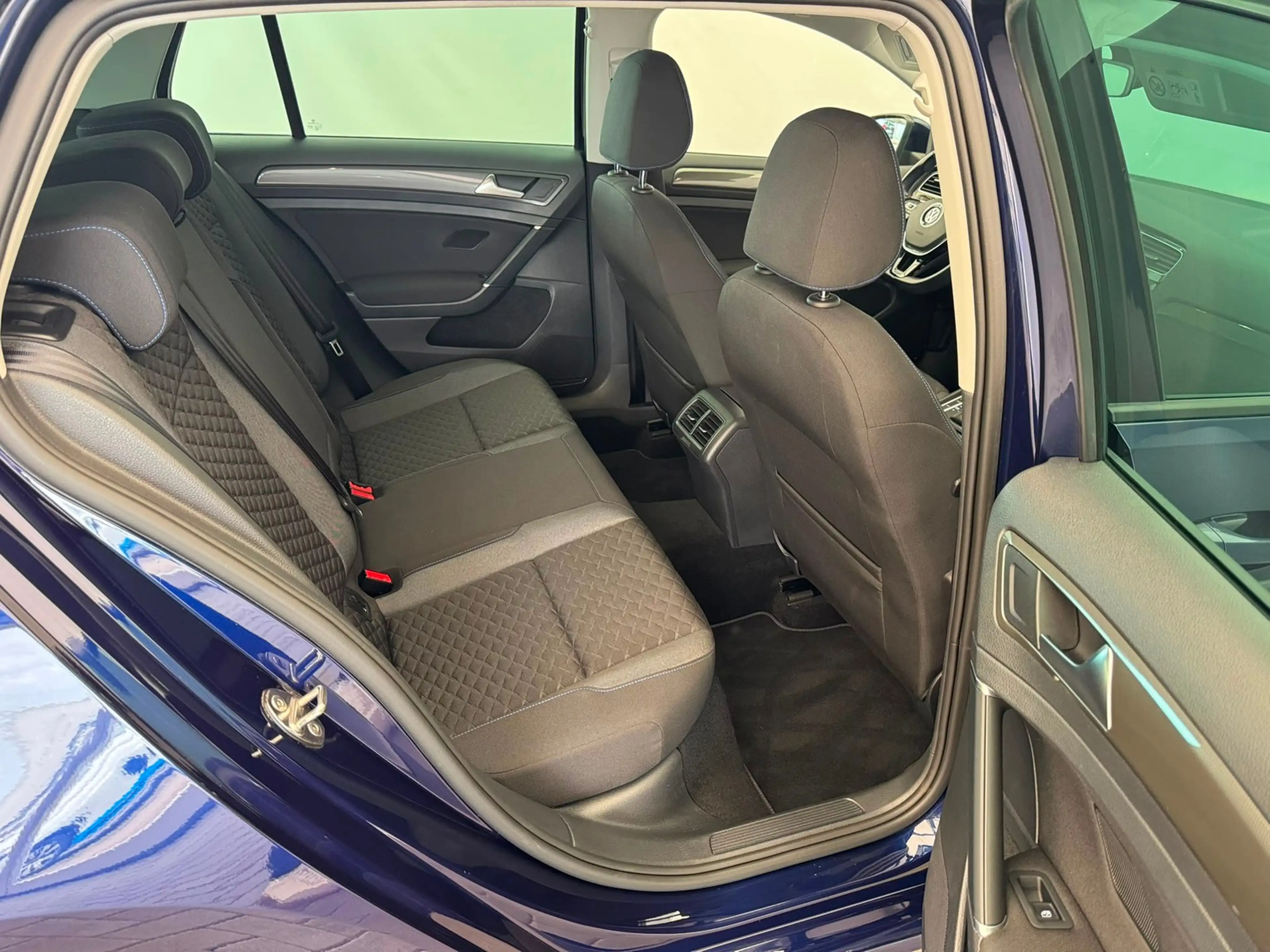 Volkswagen Golf Join 1.0TSI DSG+VIRTUAL COCKPIT+SHZ+PDC+LED+BLU... — photo 14