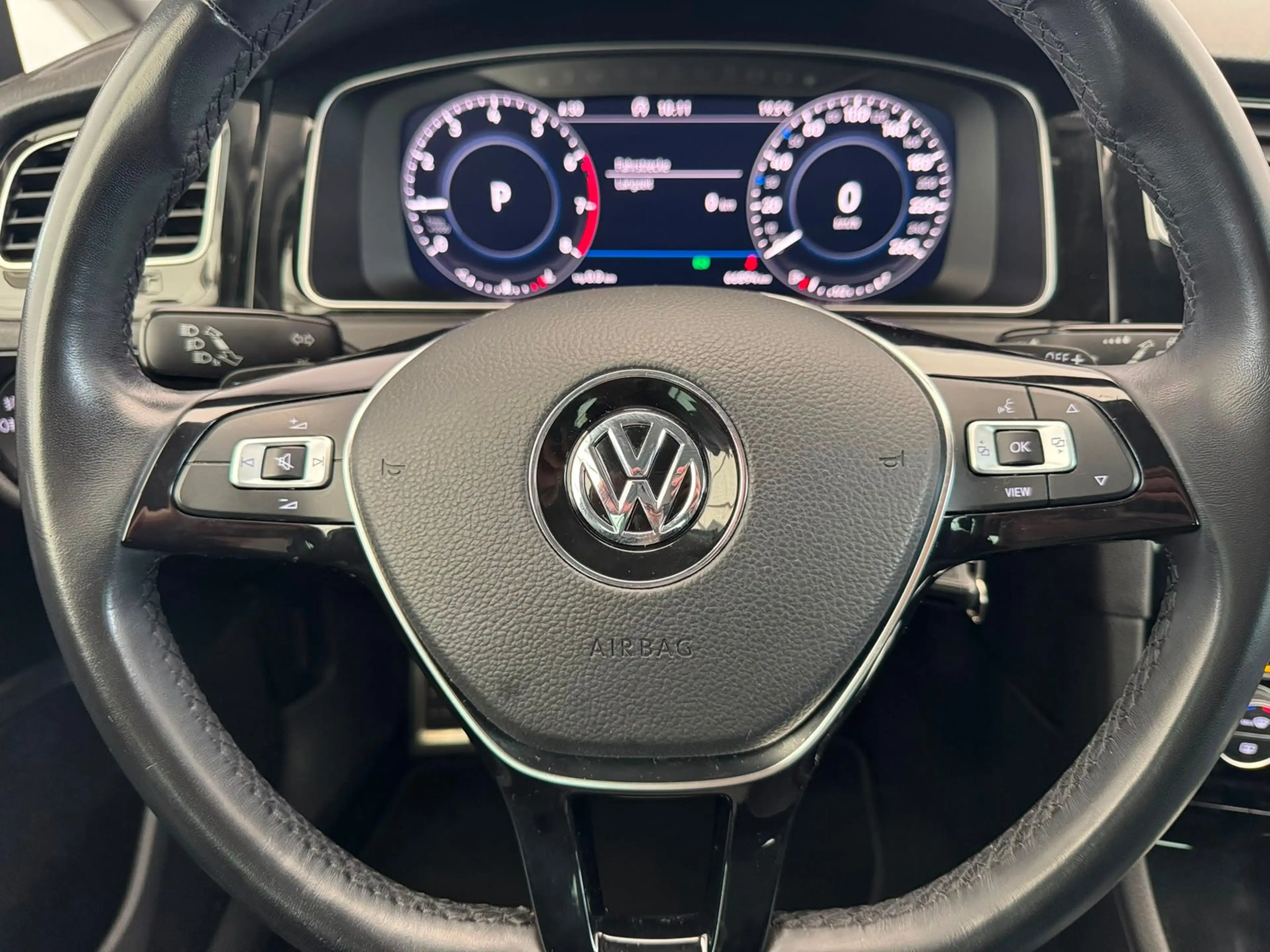Volkswagen Golf Join 1.0TSI DSG+VIRTUAL COCKPIT+SHZ+PDC+LED+BLU... — photo 6