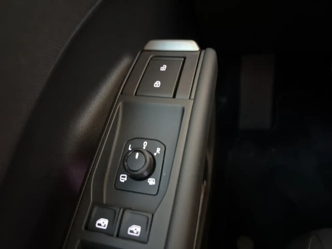 Volkswagen T-Roc 1.5 eTSI Life+PDC+Sitzhzg.+Lenkradhzg. 16