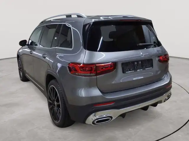 Mercedes-Benz GLB view 5