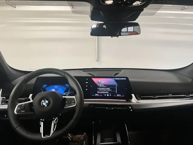 BMW X1 view 8