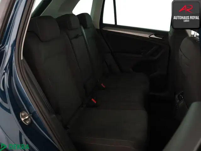 Volkswagen Tiguan view 13
