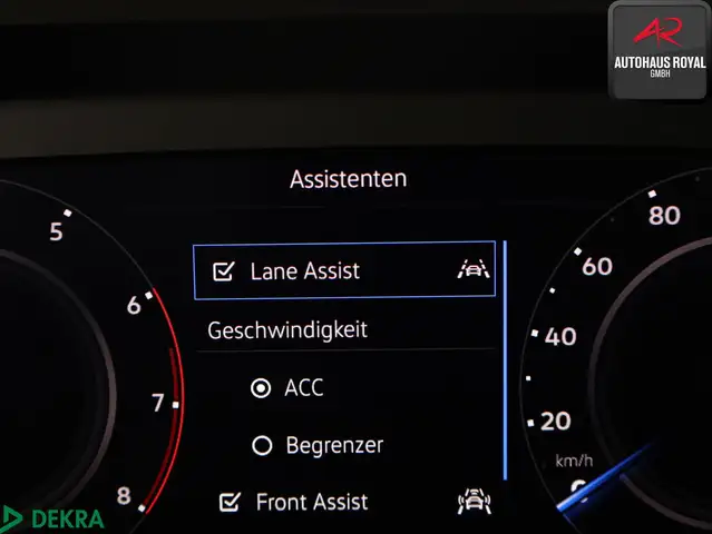 Volkswagen Tiguan view 17