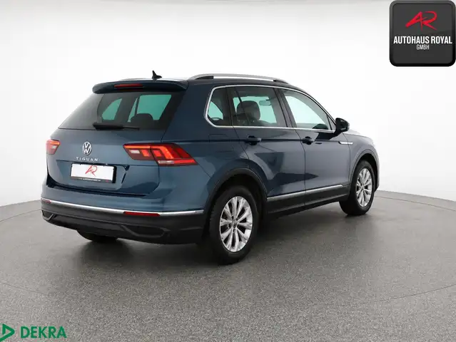 Volkswagen Tiguan view 5