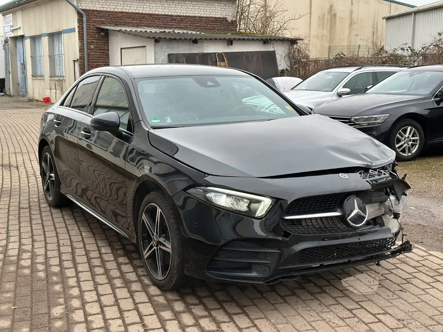 Mercedes-Benz A 250 A250e AMG LIMO Kamera NIGHT Paket Spurasyst Noir - 1