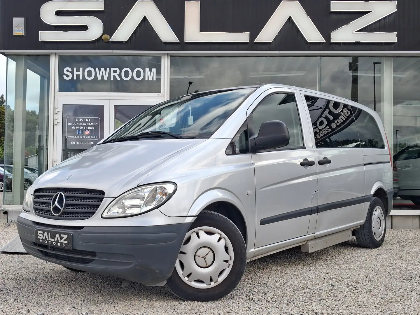 Mercedes-Benz Vito 2.1 CDI Basic / VENDUE SANS CONTROLE NI GARANTIE Šedá - 1