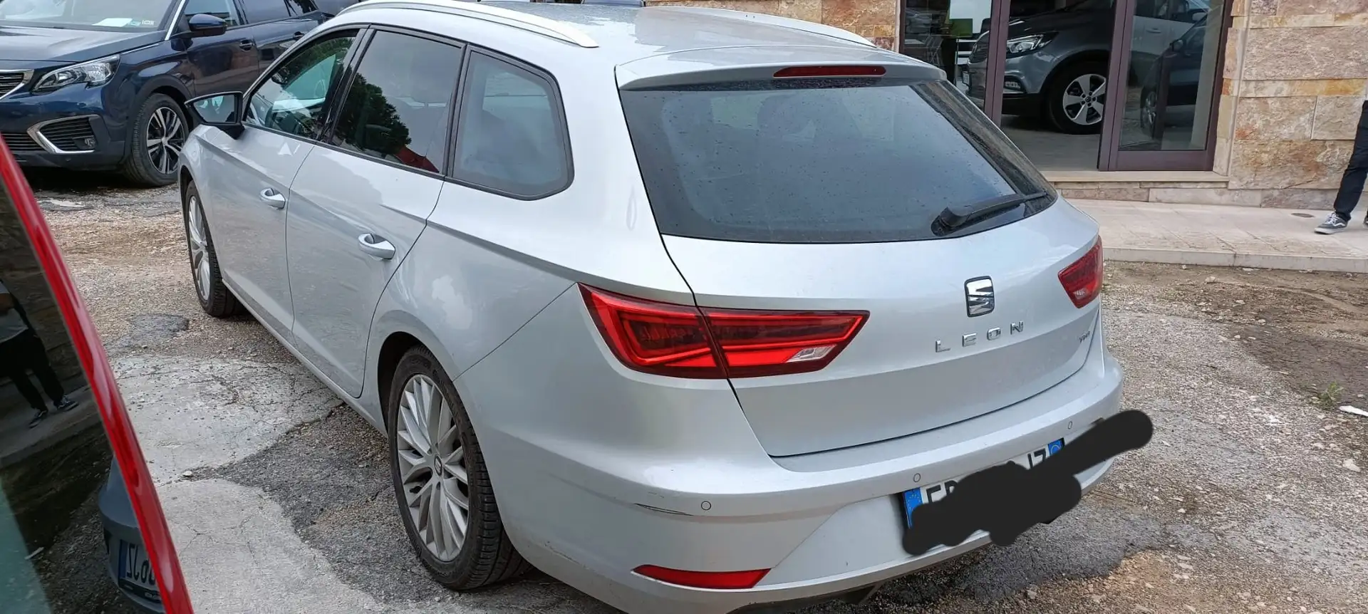 SEAT Leon Leon III 2017 ST ST 1.4 tgi Business 110cv Argento - 2