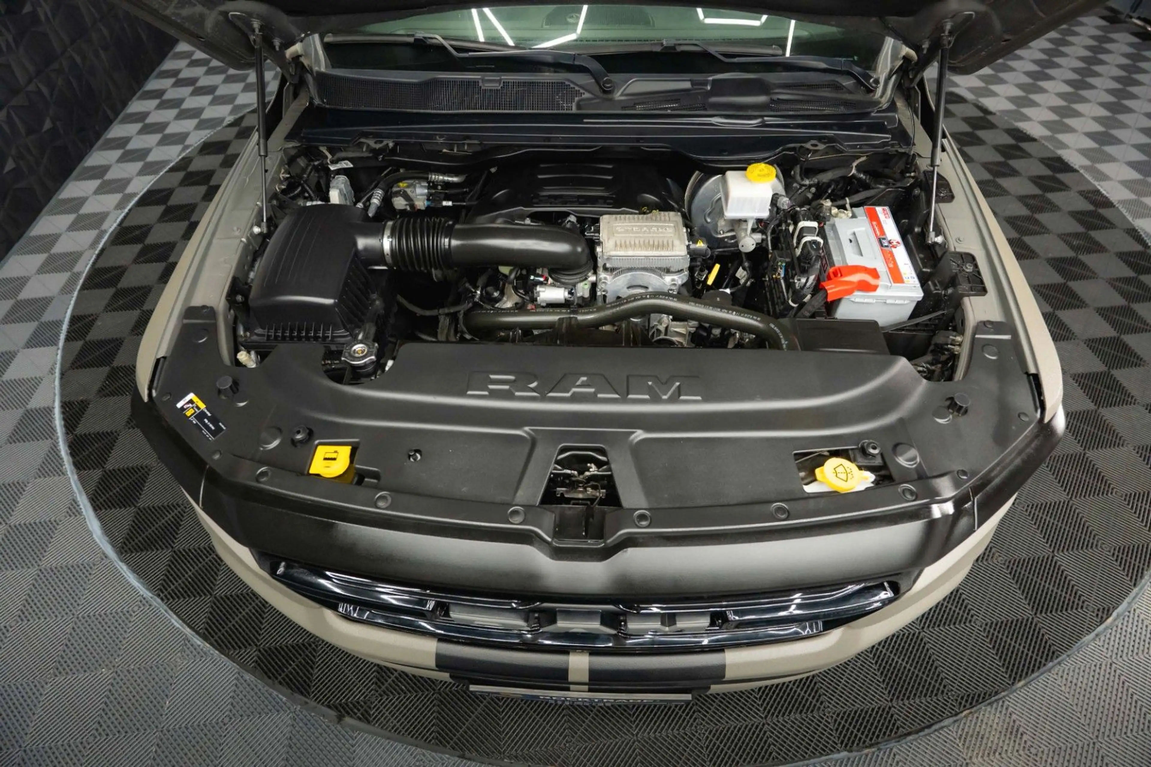 Dodge RAM 5.7 V8 HEMI 4x4 OFFROAD RAPTOR Style 19% VAT — photo 12