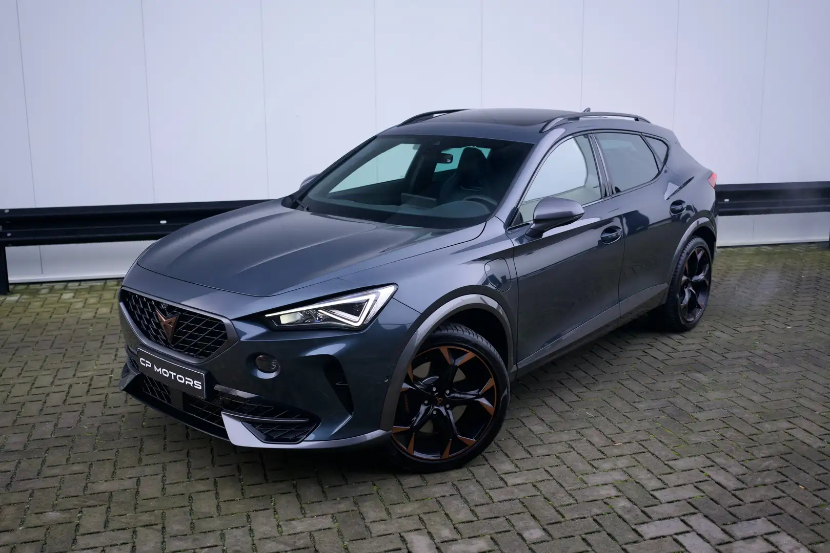 CUPRA Formentor VZ E-HYBRID | PLUG IN | PANO | 245 PK | FULL !!! Grau - 1