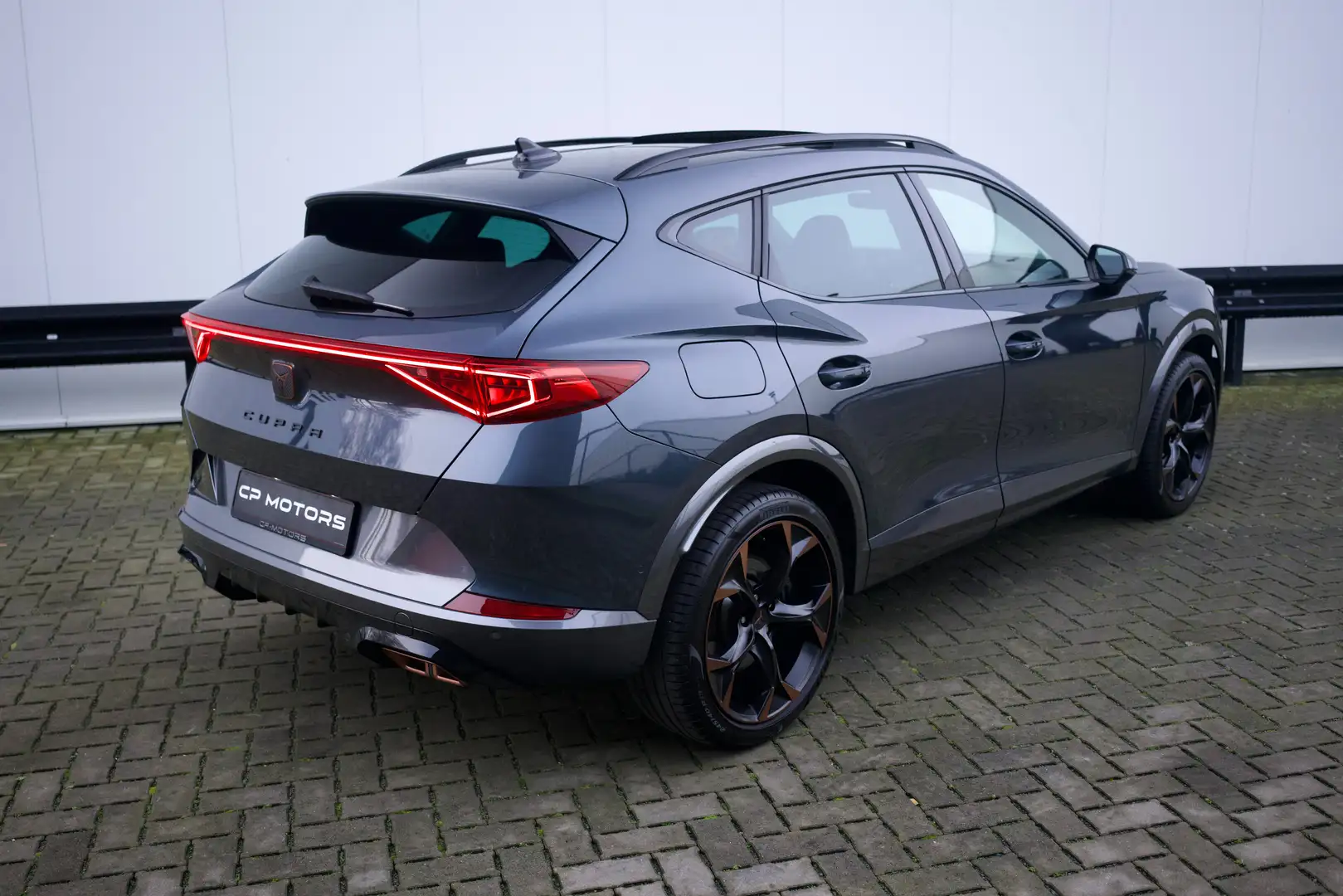 CUPRA Formentor VZ E-HYBRID | PLUG IN | PANO | 245 PK | FULL !!! Grau - 2