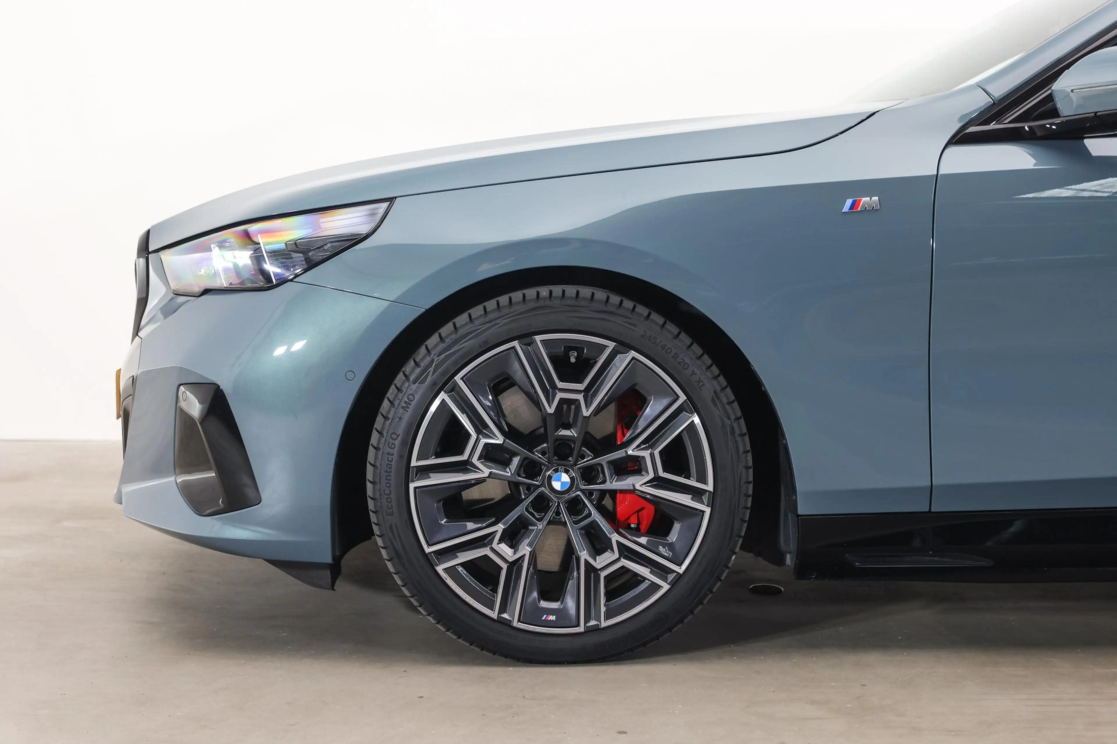 BMW i5 Touring eDrive40 M Sport / Comfort Access / Adapti — photo 4