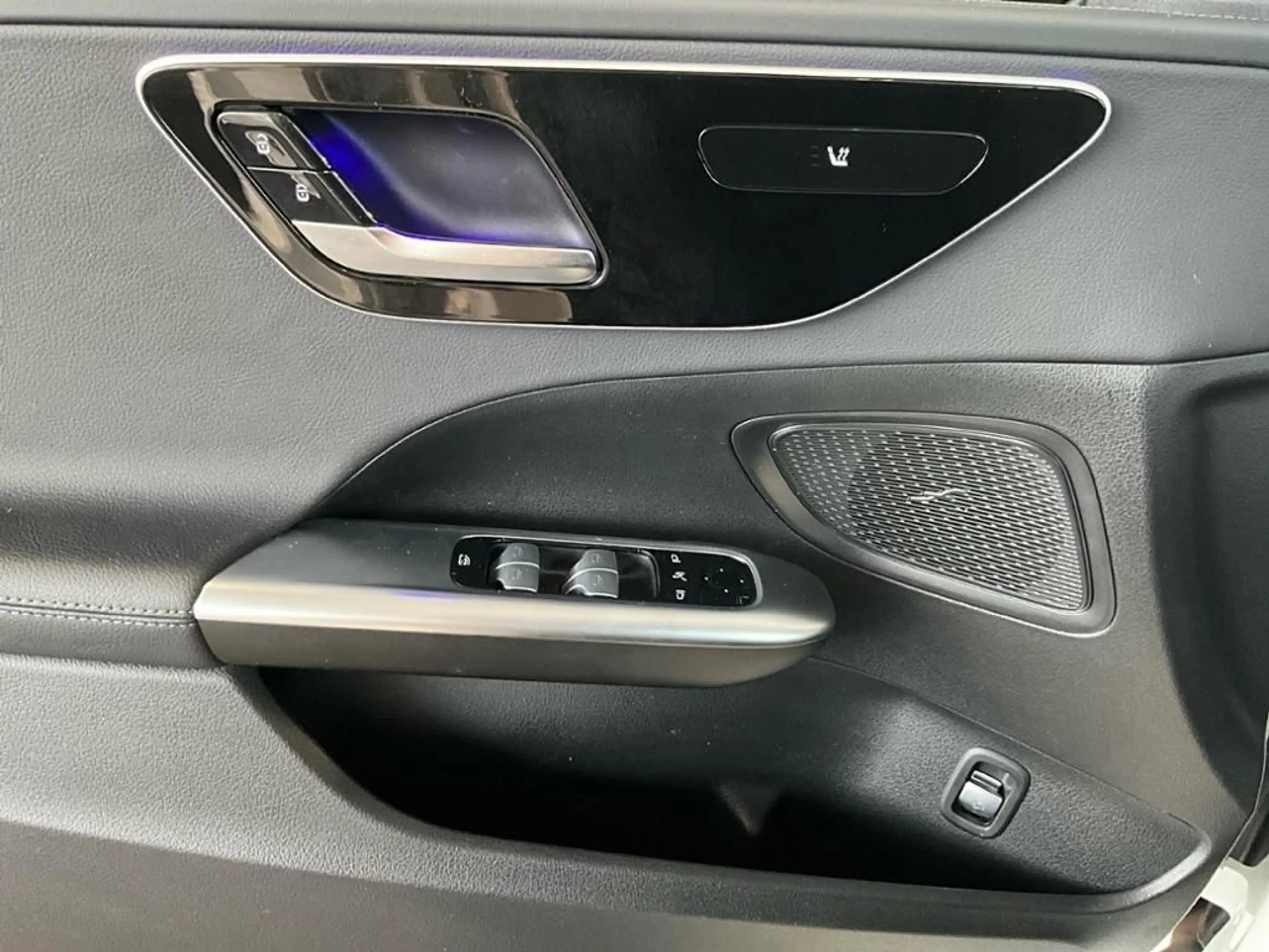 Mercedes-Benz C 180 T Avantgarde AHK AUT Kam. KeyLess KlimaA — photo 15
