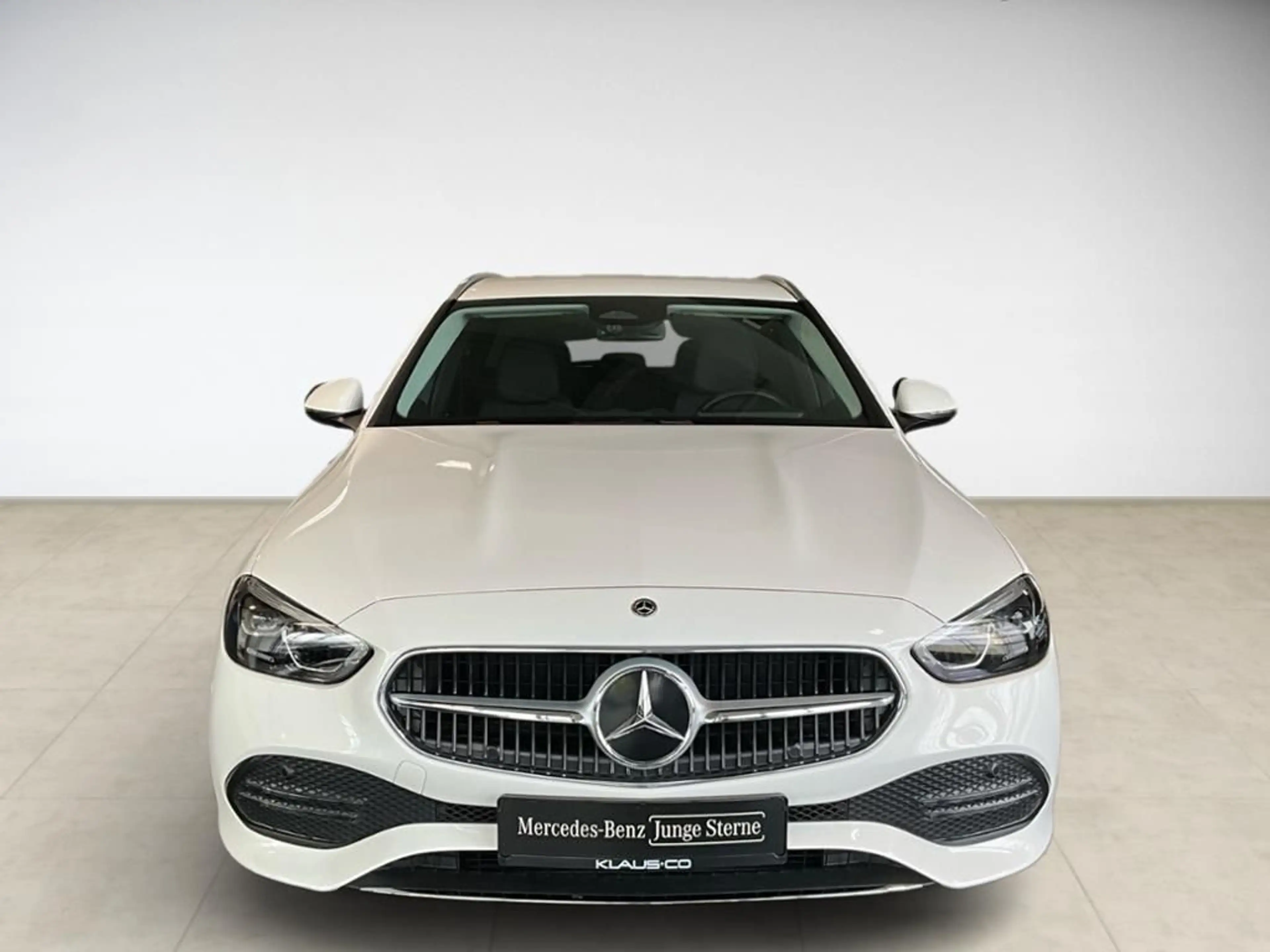 Mercedes-Benz C 180 T Avantgarde AHK AUT Kam. KeyLess KlimaA — photo 2