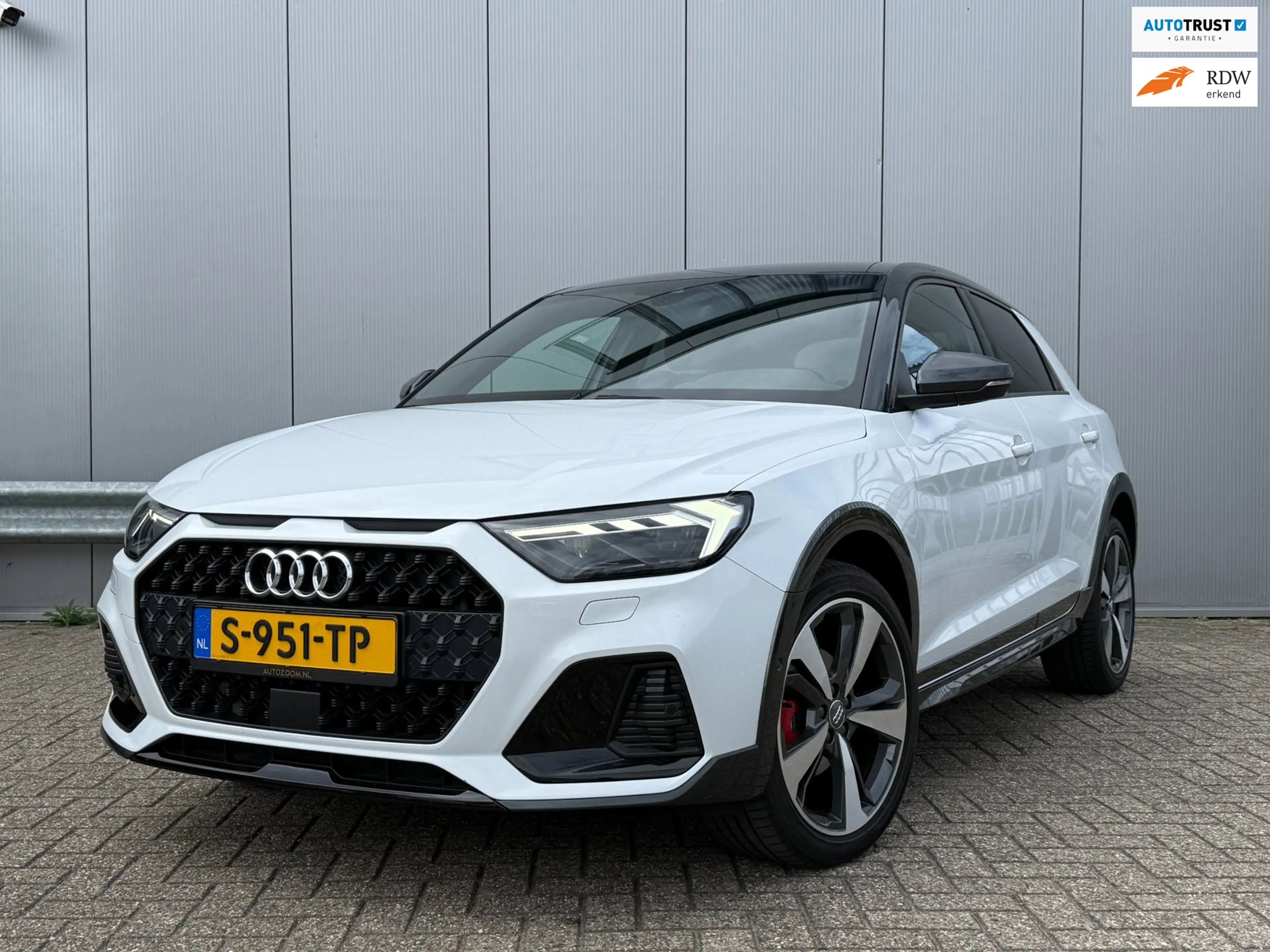 Audi A1 citycarver 30 TFSI epic | Automaat | S-Line | Appl