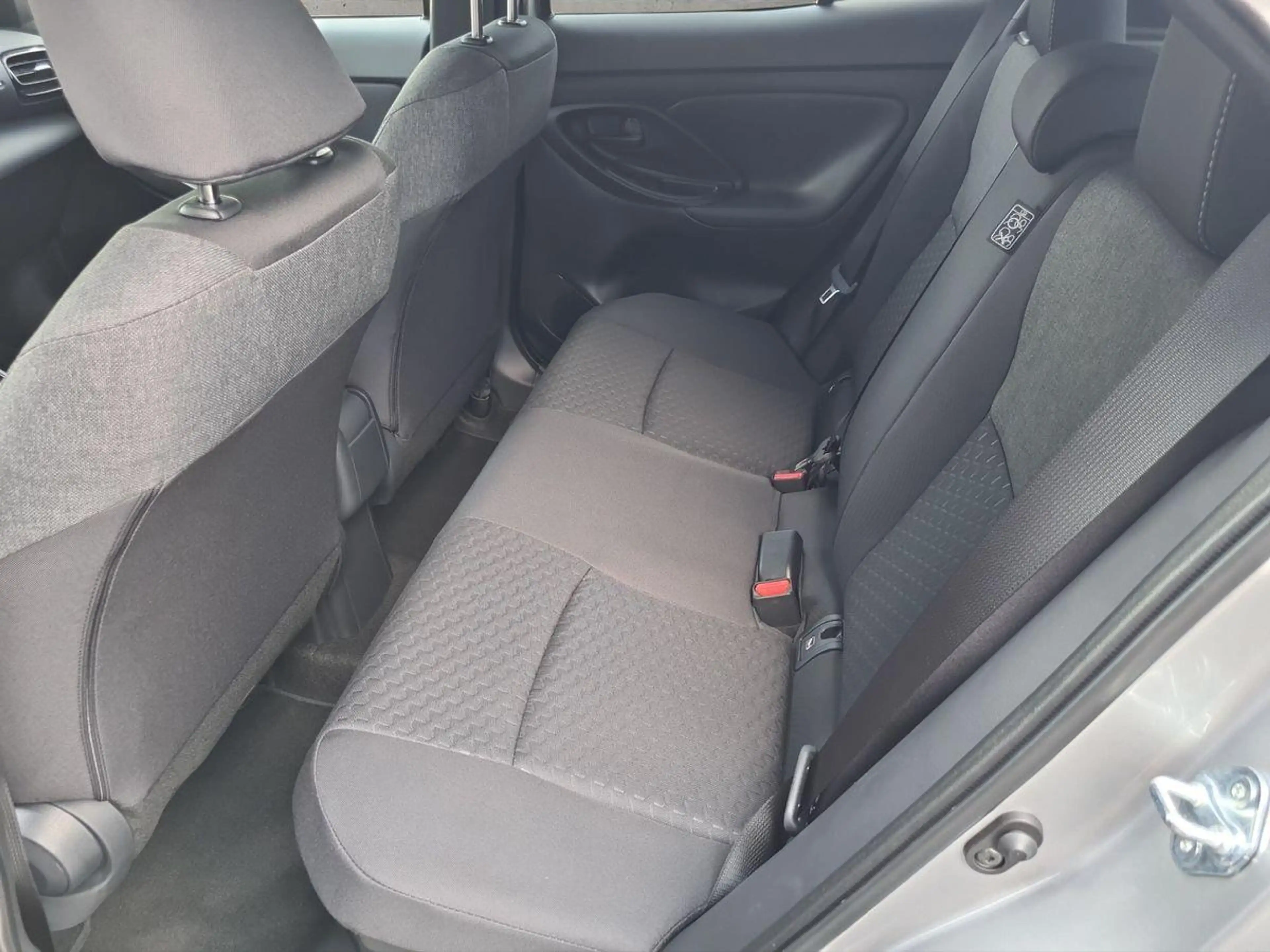 Toyota Yaris Cross Teamplayer AHK+Allwetter+EPH+SHZ uvm. — photo 13