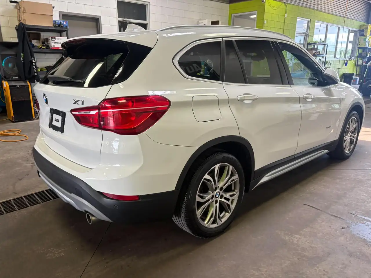 BMW X1 снимка BMW X1