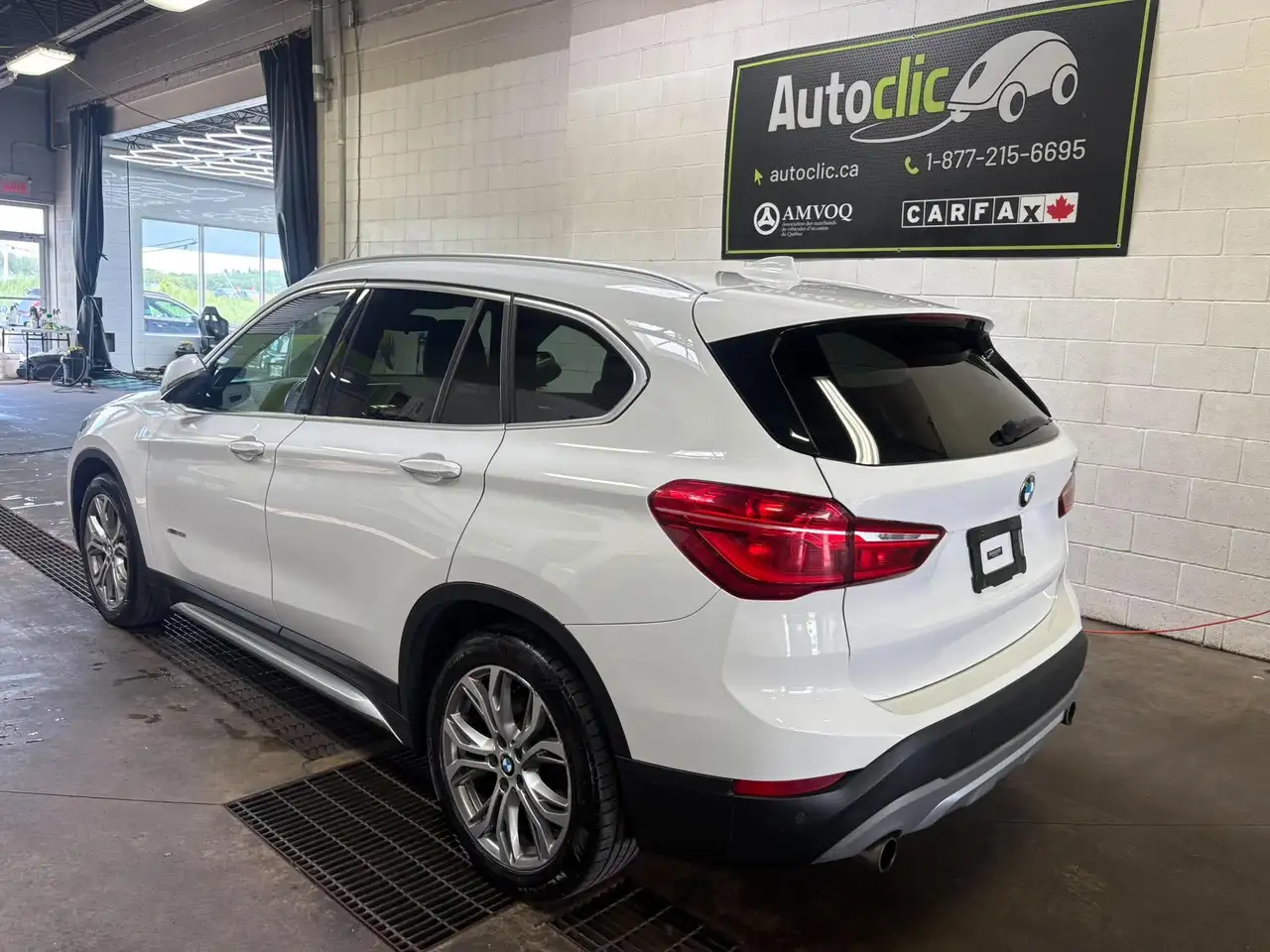 BMW X1 снимка BMW X1