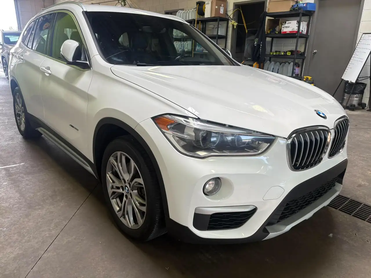 BMW X1 снимка BMW X1