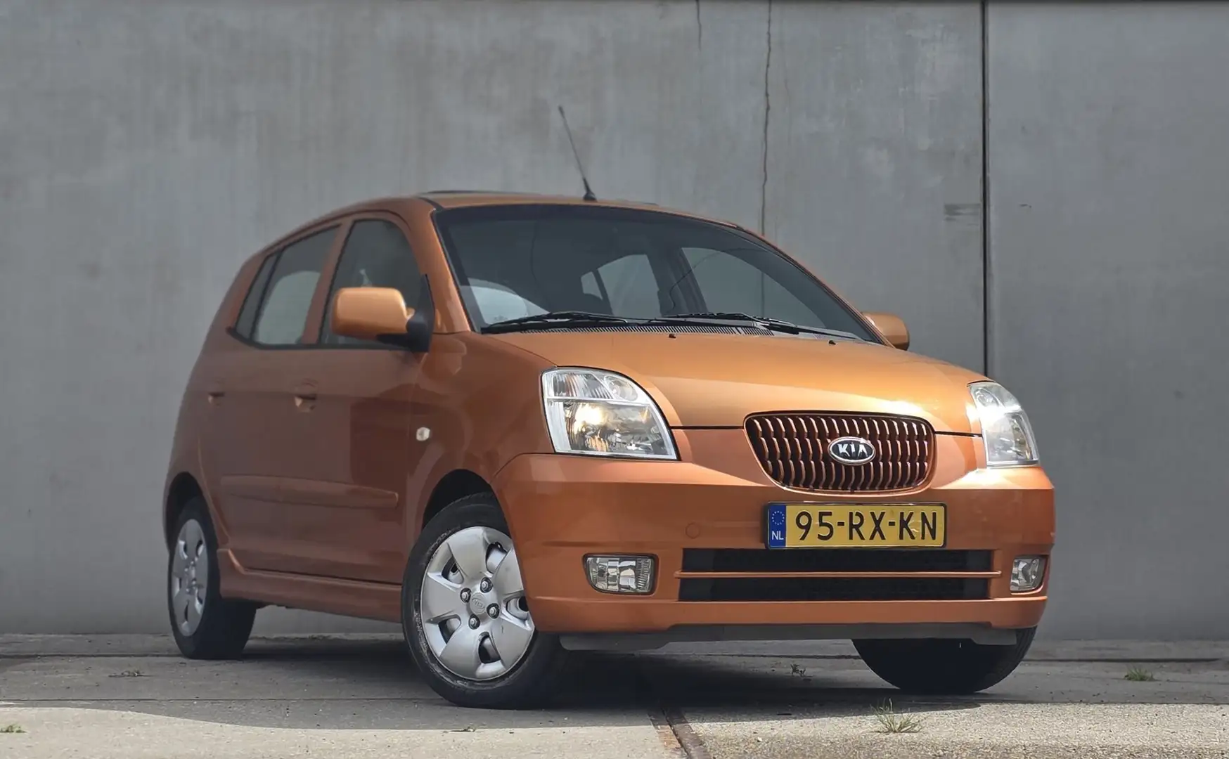 Kia Picanto 1.0 EX Sport Airco Trekhaak Panorama Bleutooth Nie Oranje - 2