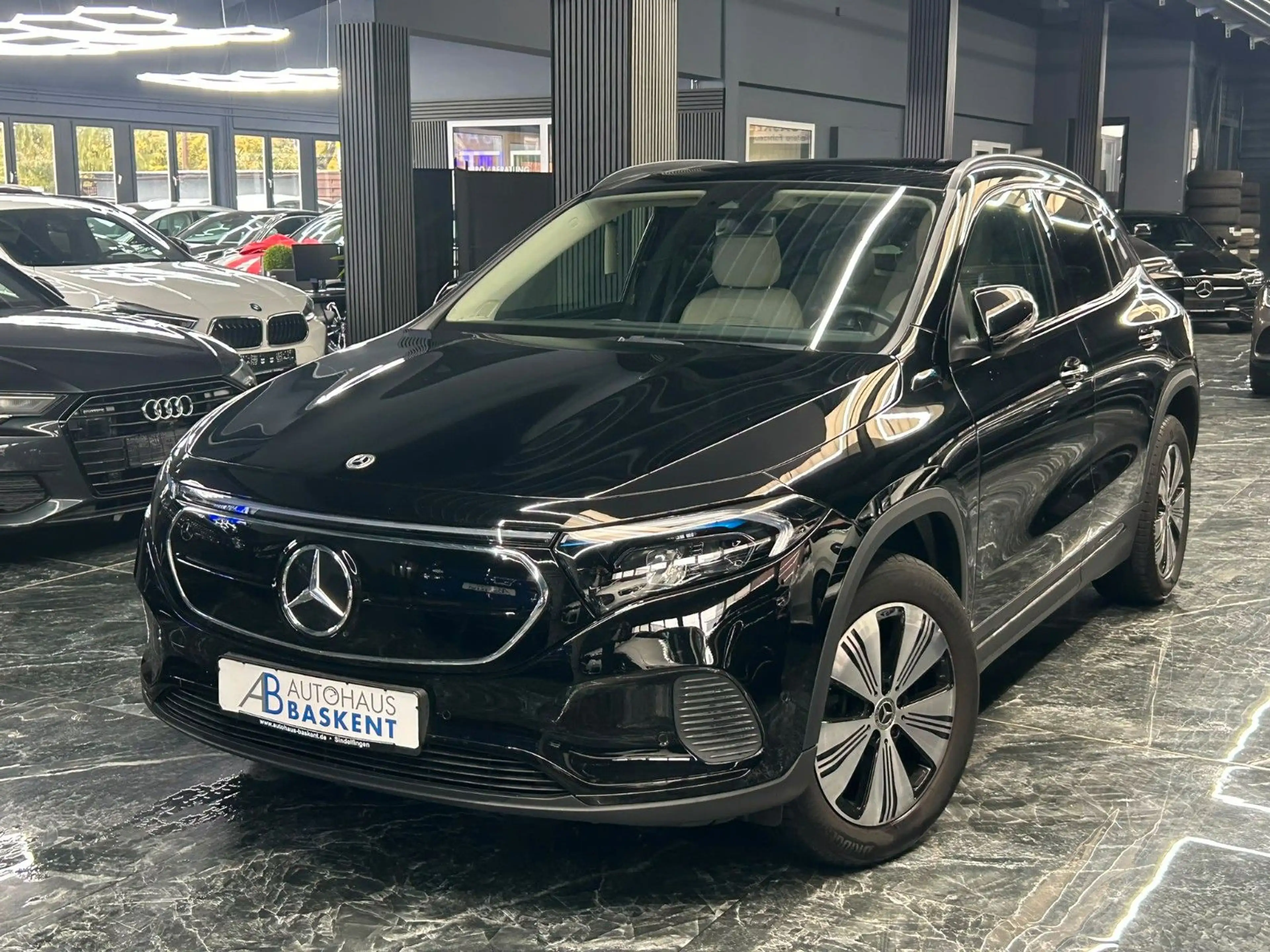 Mercedes-Benz EQA 250 NIGHT-PAKET*LEDER*KAMERA*SHZ*PANORAMA* — photo 13