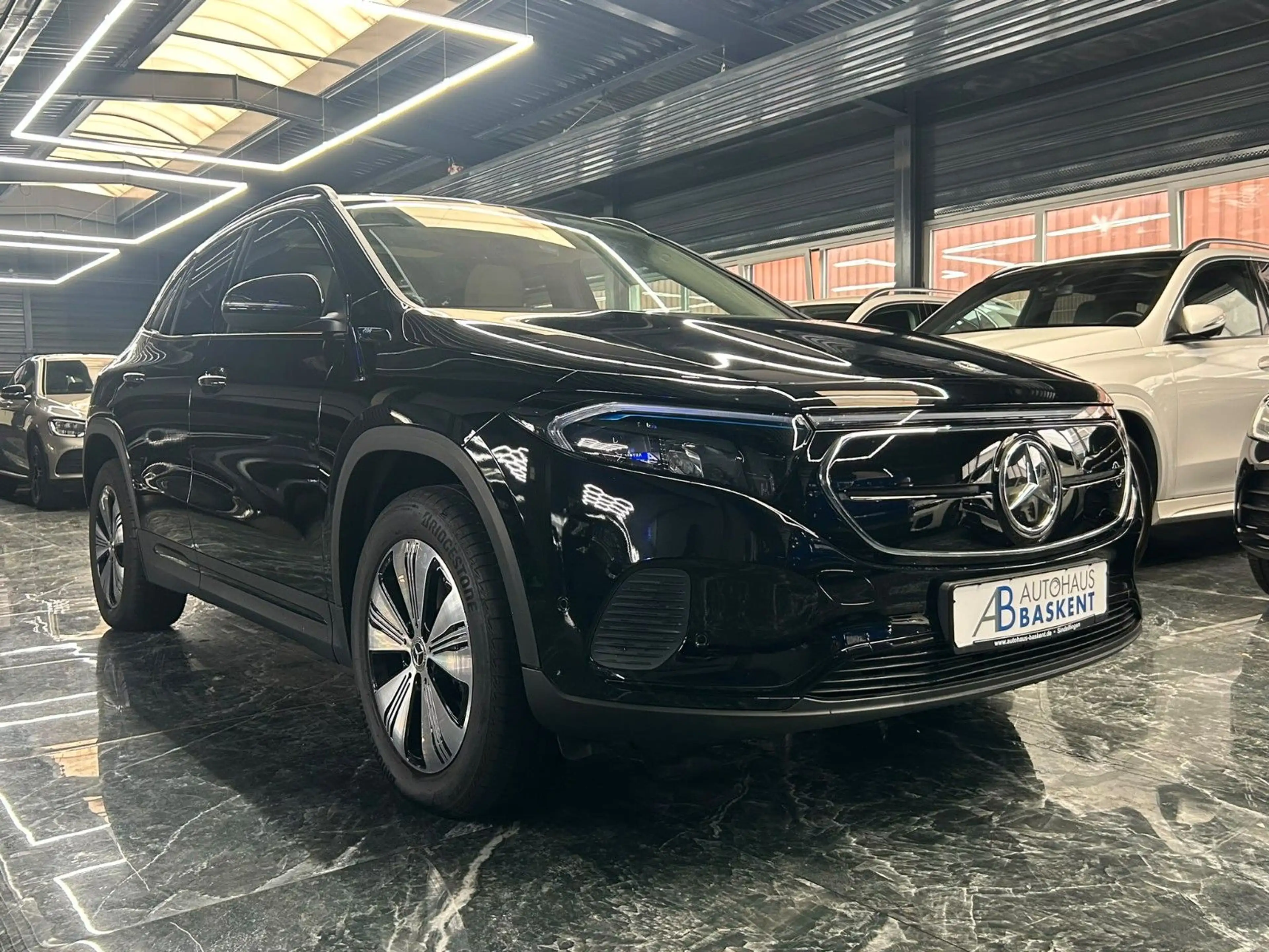 Mercedes-Benz EQA 250 NIGHT-PAKET*LEDER*KAMERA*SHZ*PANORAMA* — photo 5
