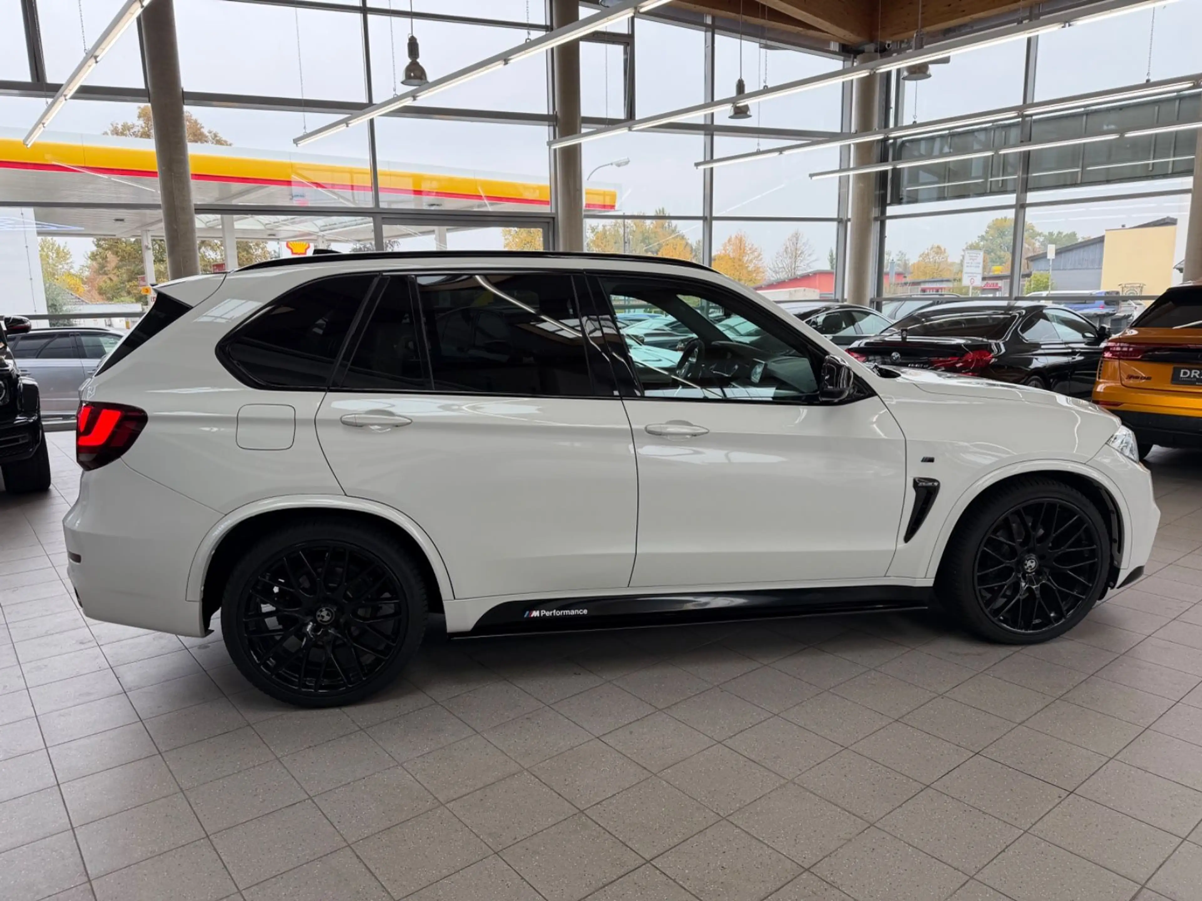 BMW X5 xDrive 30 d M-Sport LED Virtual ACC KAM HUD — photo 5