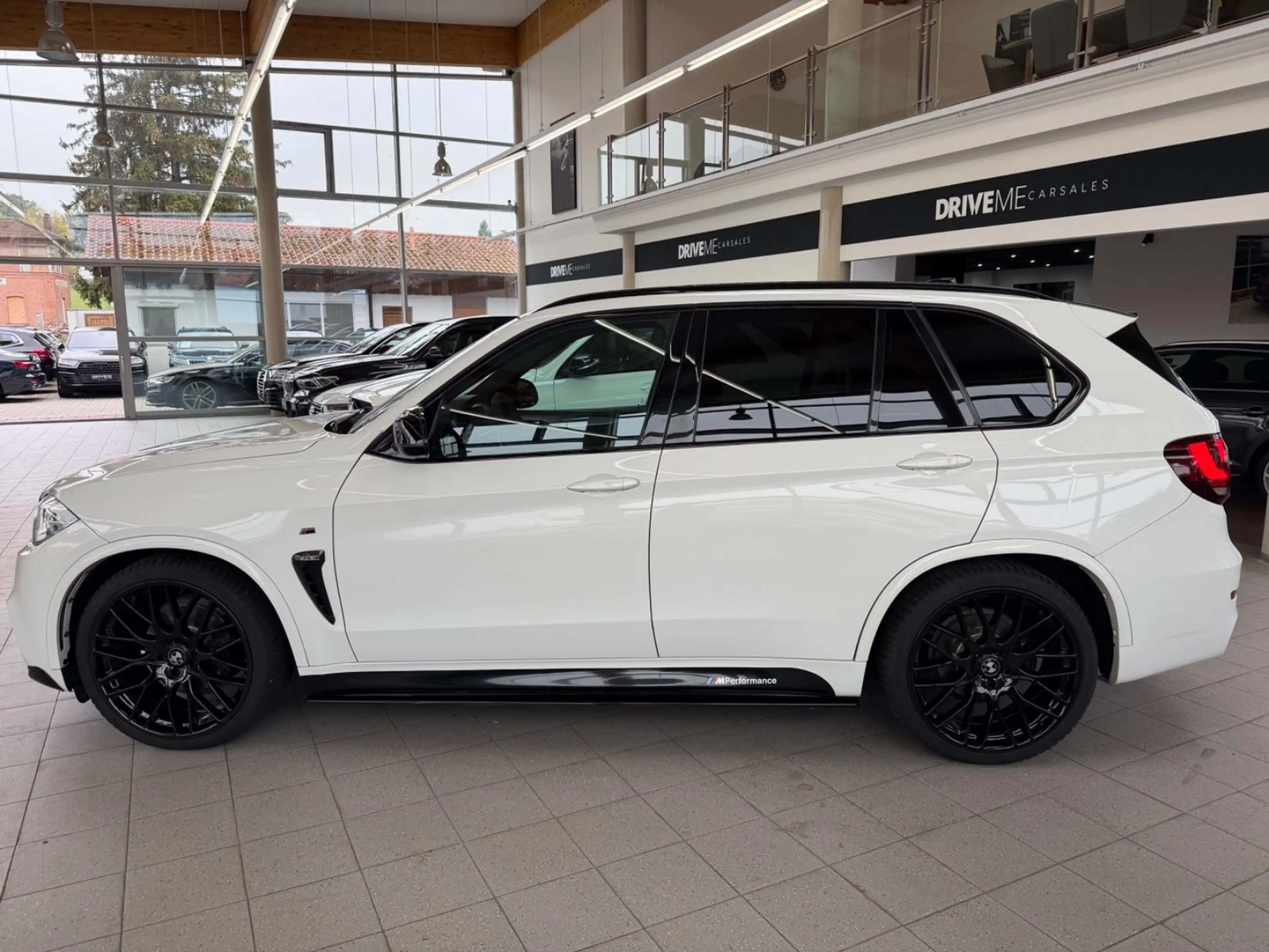 BMW X5 xDrive 30 d M-Sport LED Virtual ACC KAM HUD — photo 6