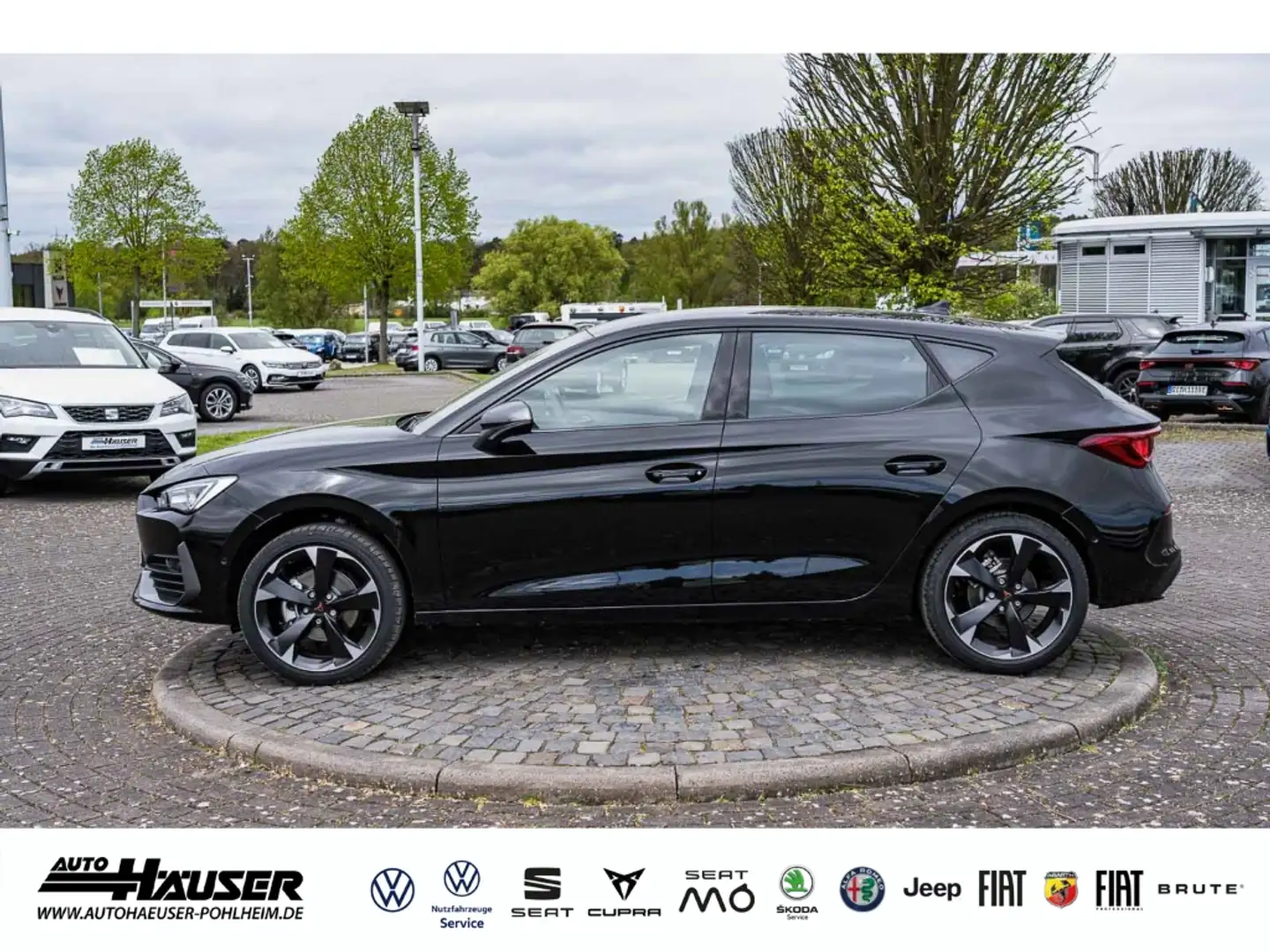 CUPRA Leon 1.5 eTSI DSG VIRTUAL NAVI KAMERA PARK FULL-LINK LE Schwarz - 2