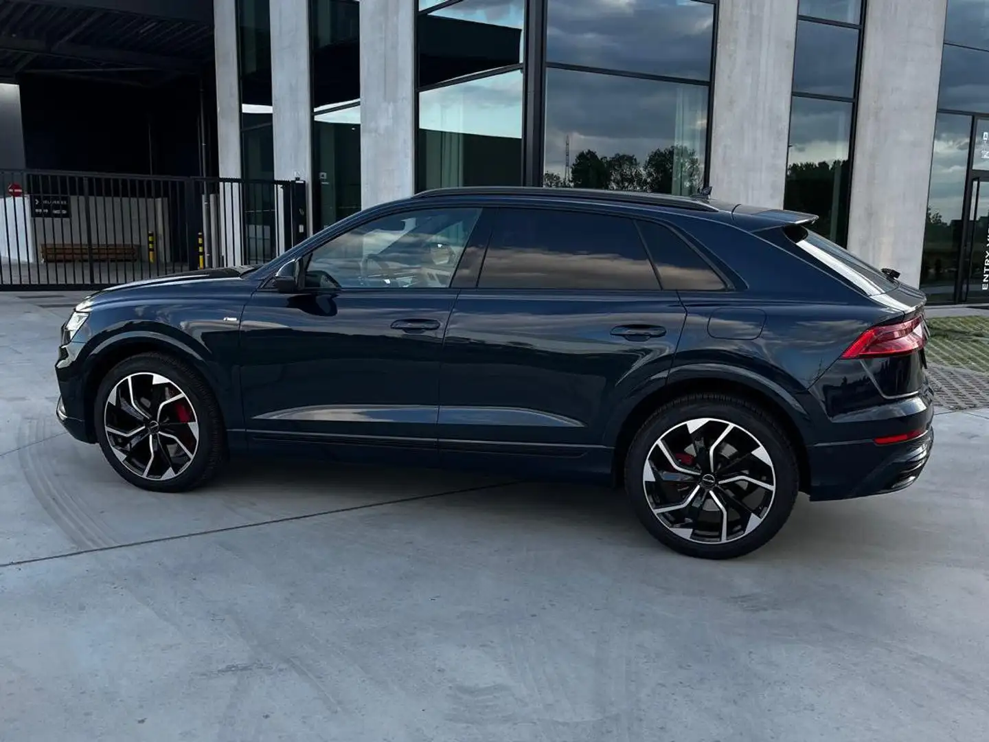 Audi Q8 Q8 60 TFSIe quattro tiptronic competition plus Bleu - 1